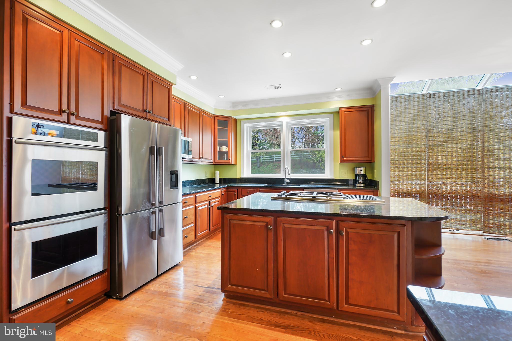 LAKE POTOMAC - Residential