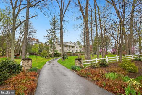 Photo of 12020 Wetherfield Lane, POTOMAC, MD 20854 (MLS # MDMC2174172)