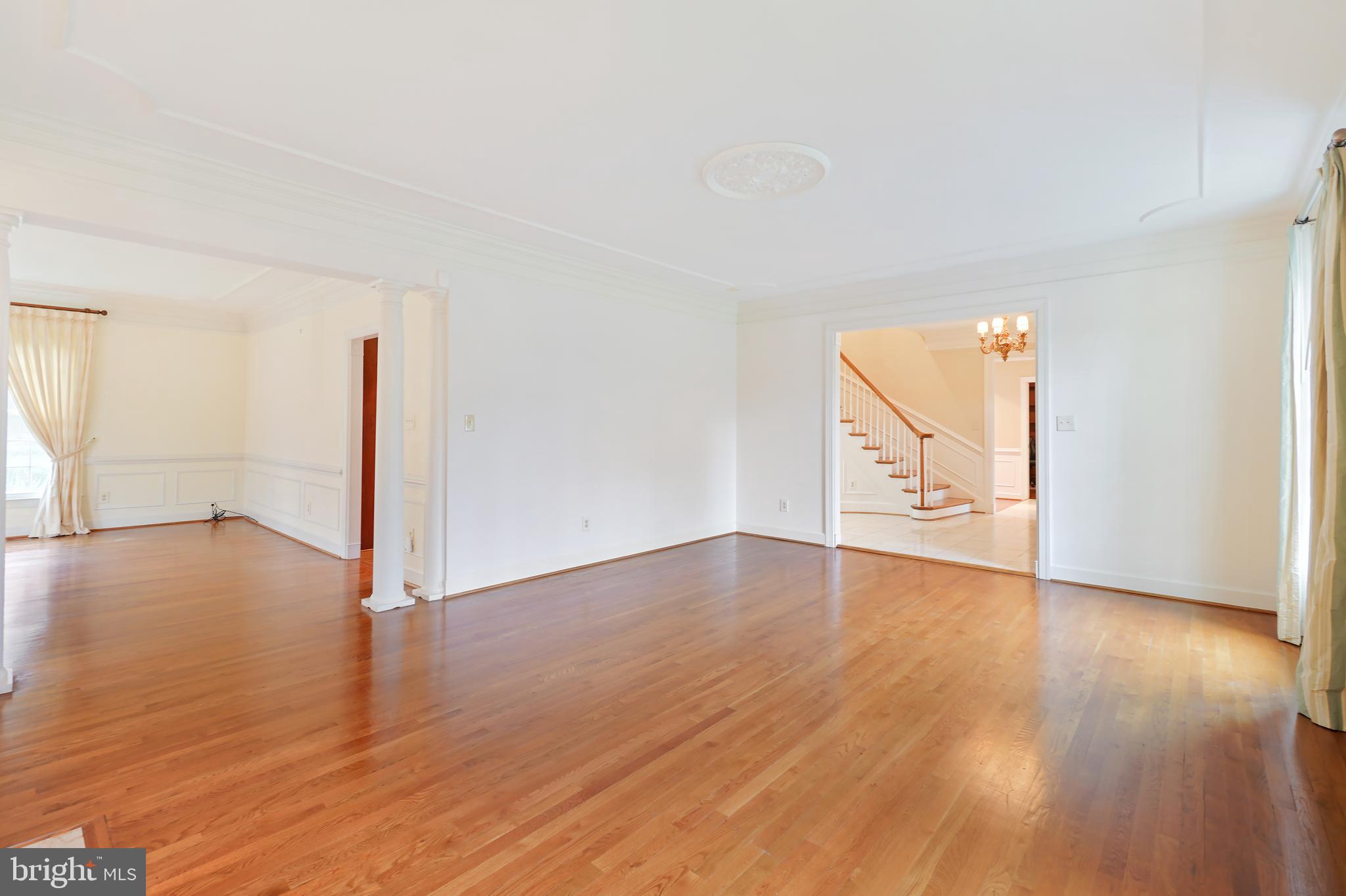 LAKE POTOMAC - Residential