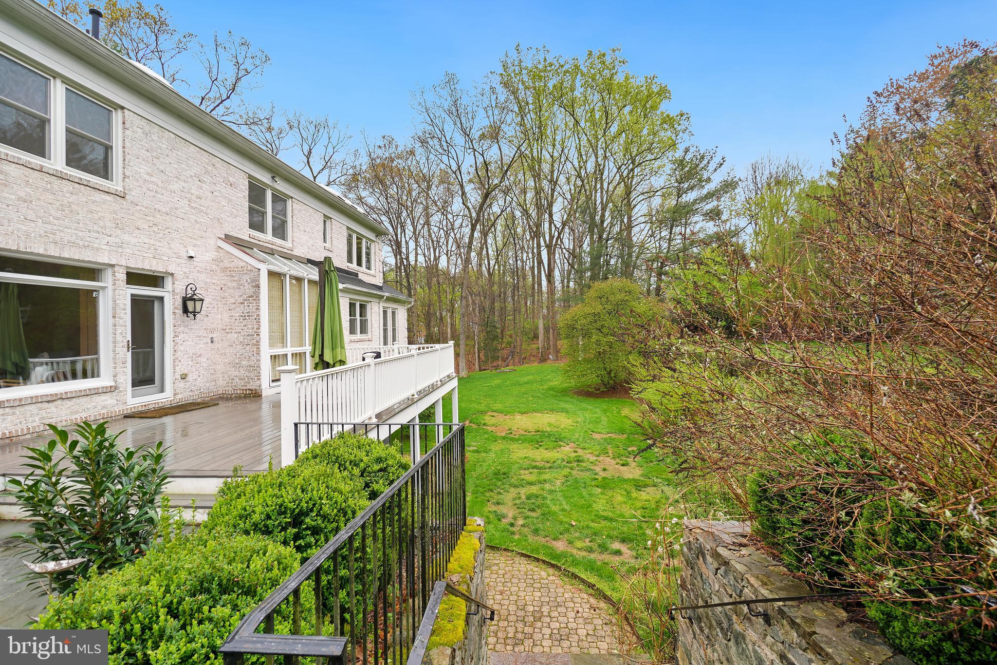 LAKE POTOMAC - Residential