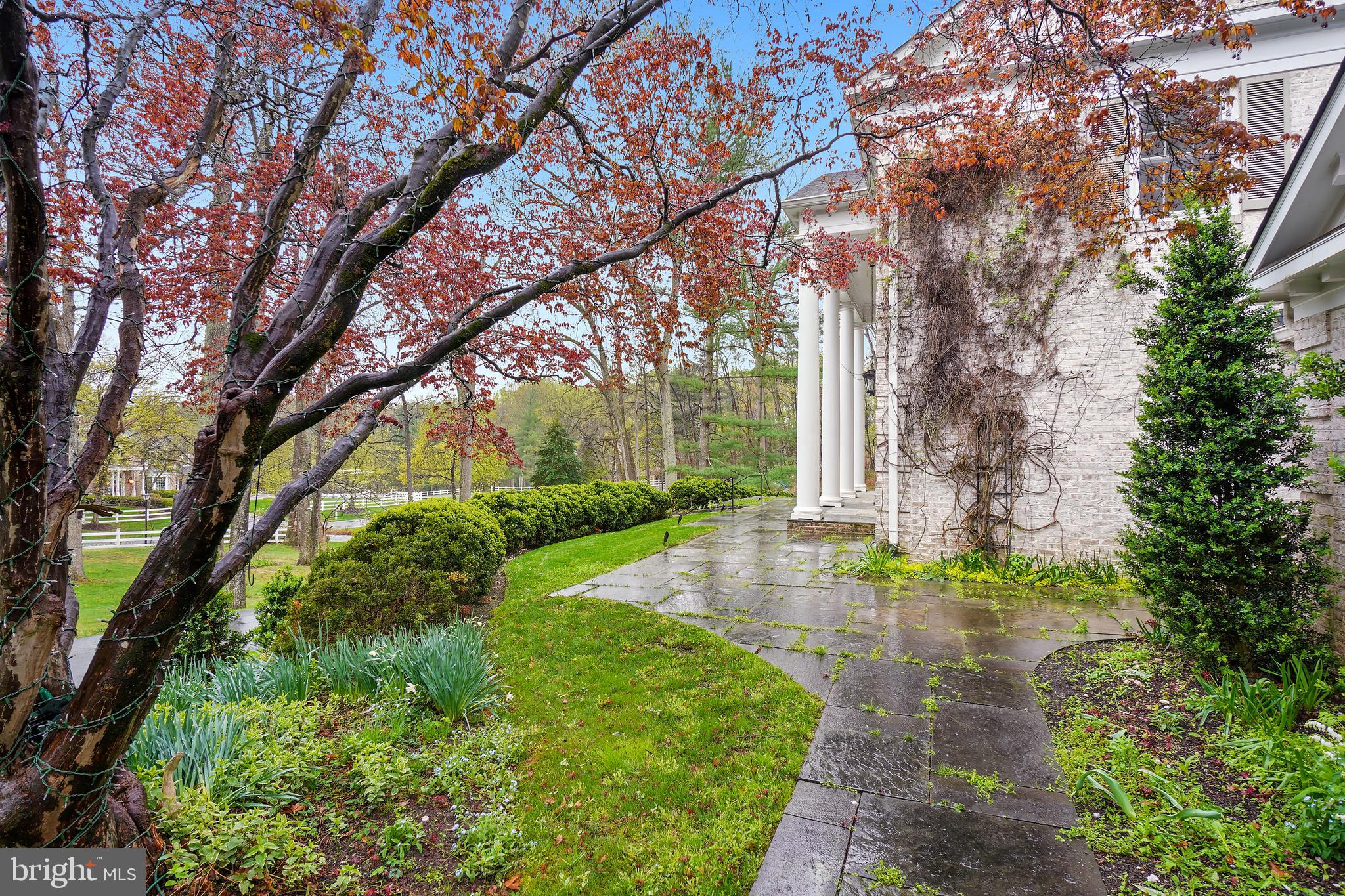 LAKE POTOMAC - Residential