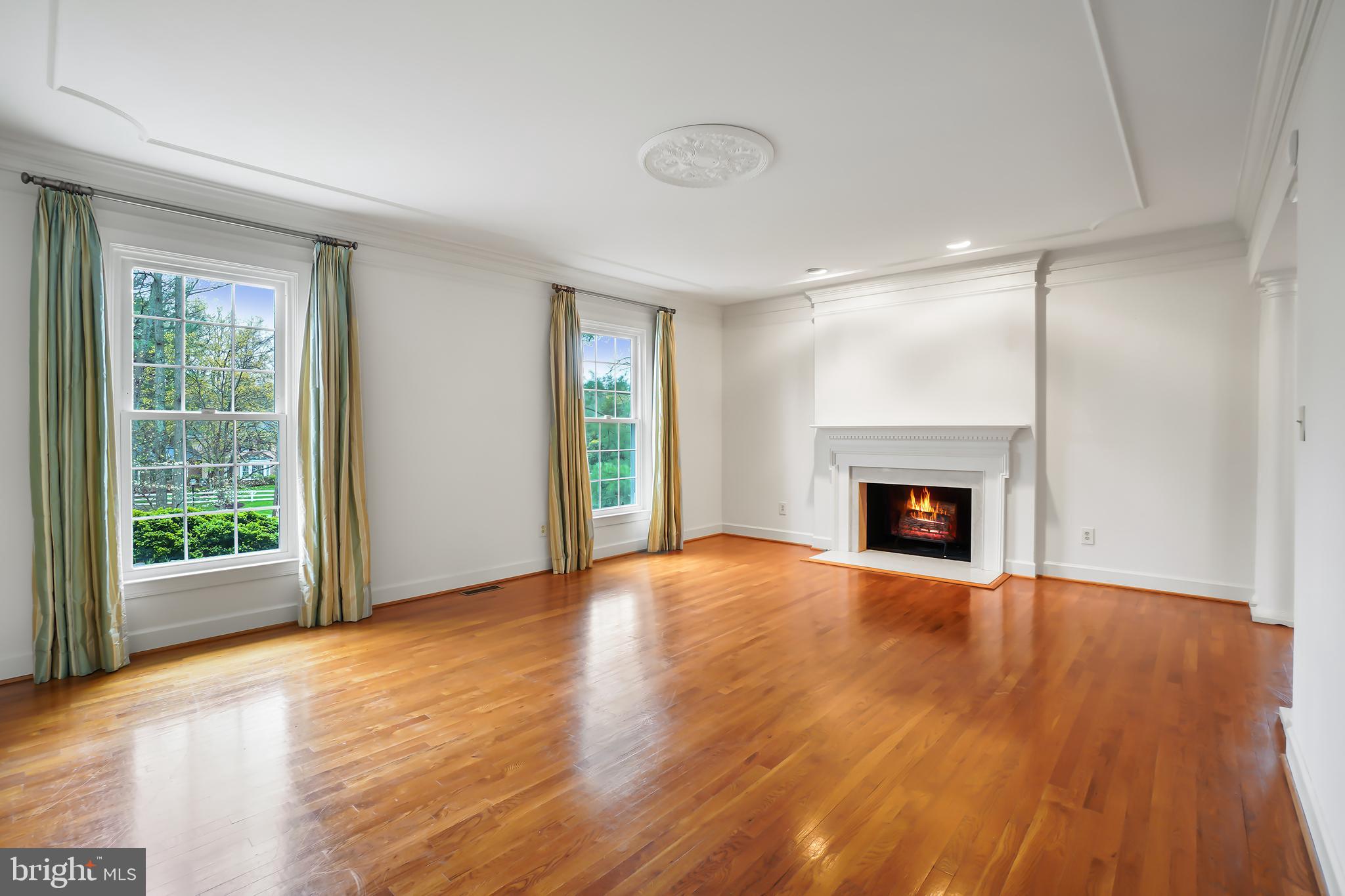 LAKE POTOMAC - Residential