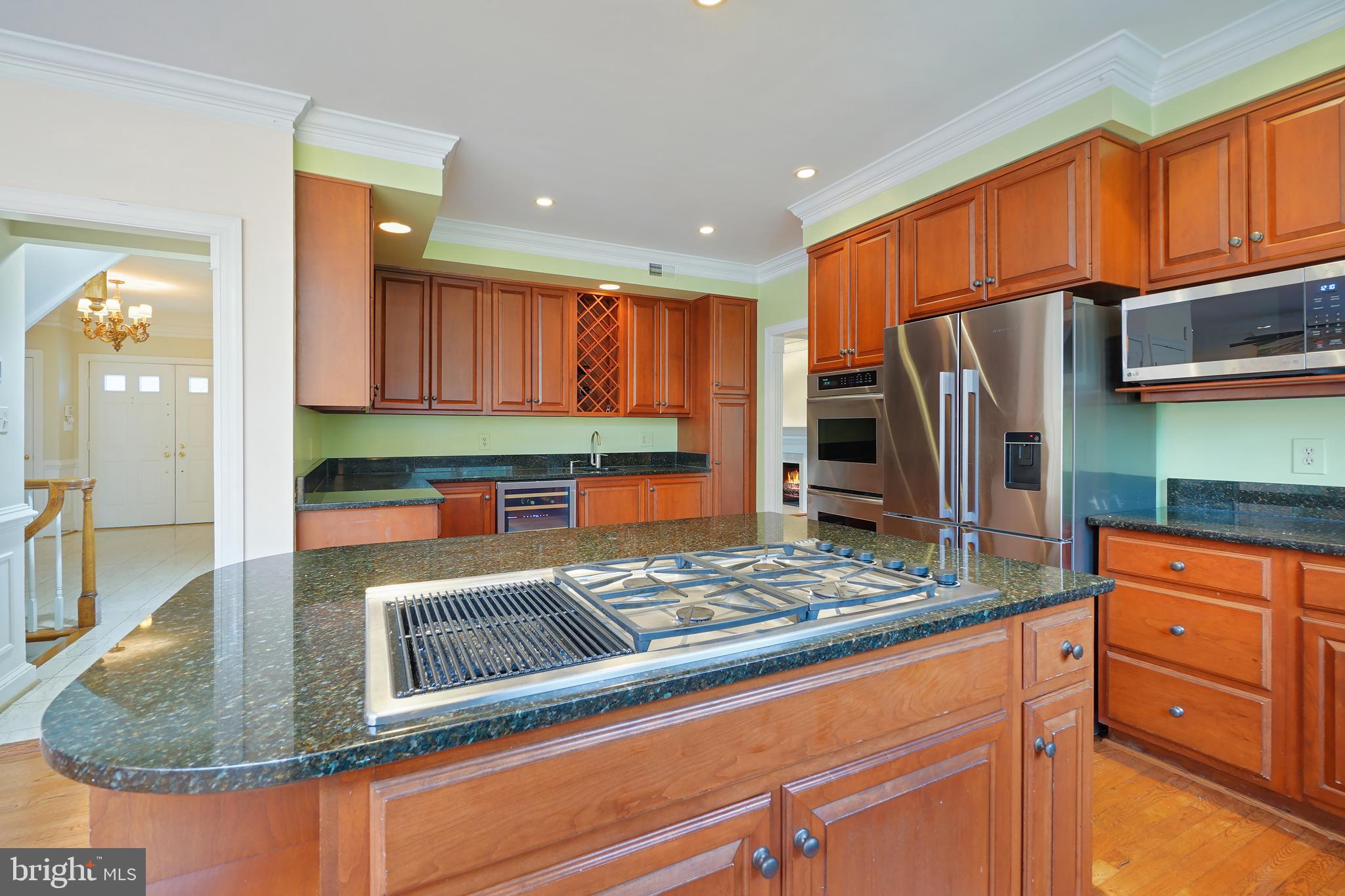 LAKE POTOMAC - Residential