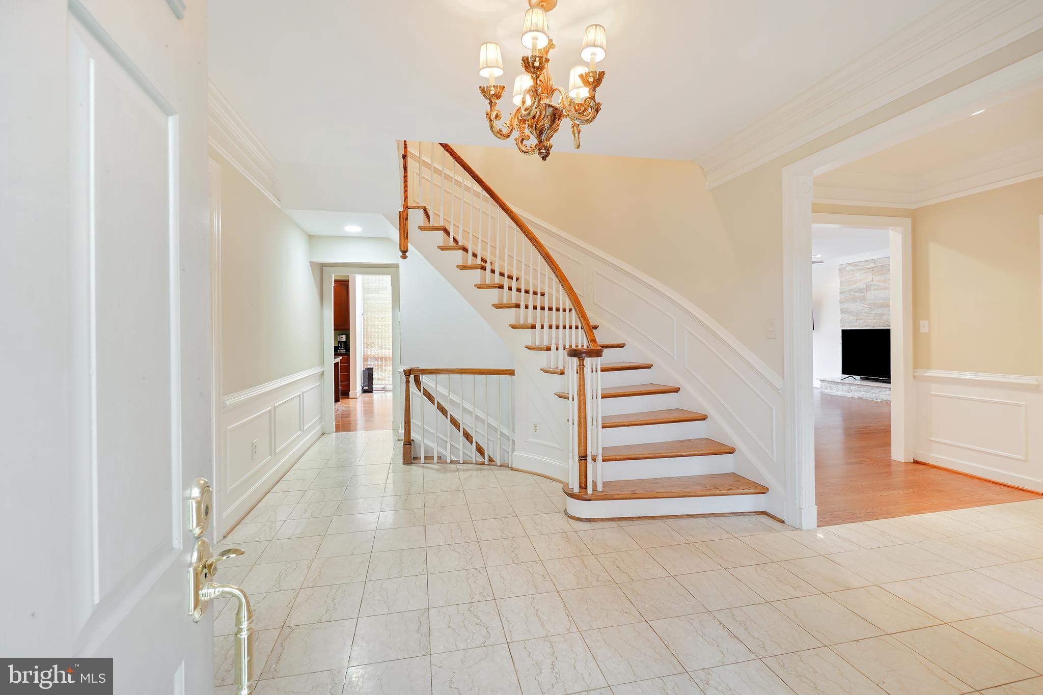 LAKE POTOMAC - Residential