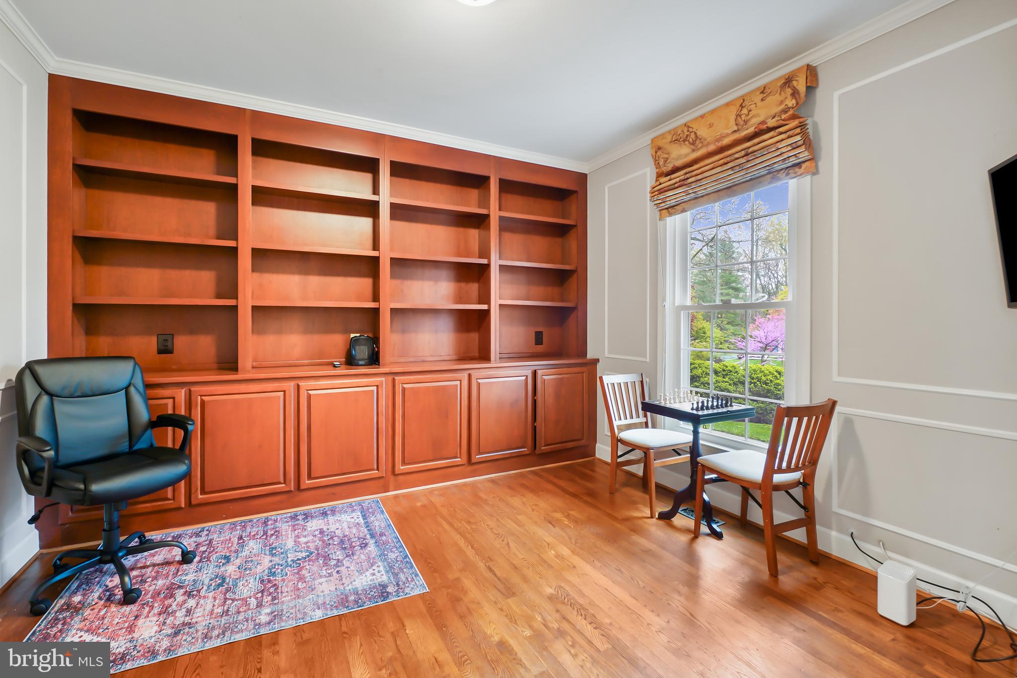 LAKE POTOMAC - Residential