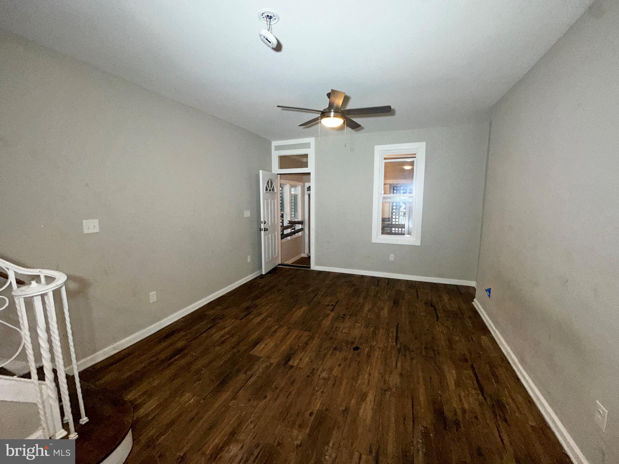 BRIDESBURG - Residential