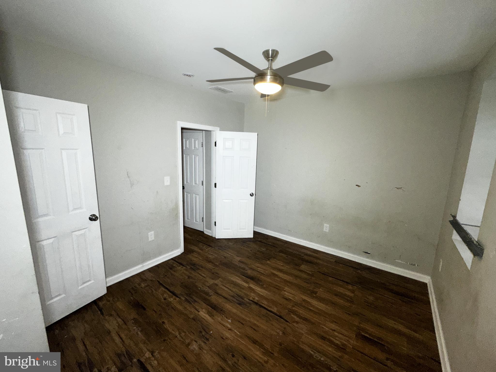 BRIDESBURG - Residential