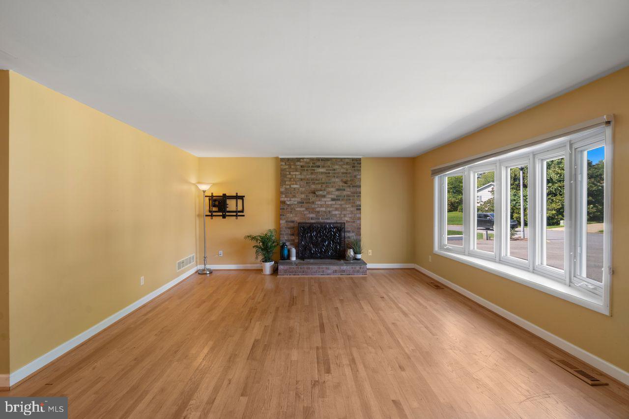 290 HALSEY ROAD