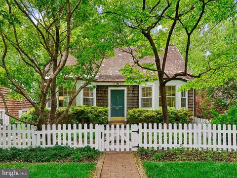 4926 NW ALBEMARLE STREET NW WASHINGTON DC 20016