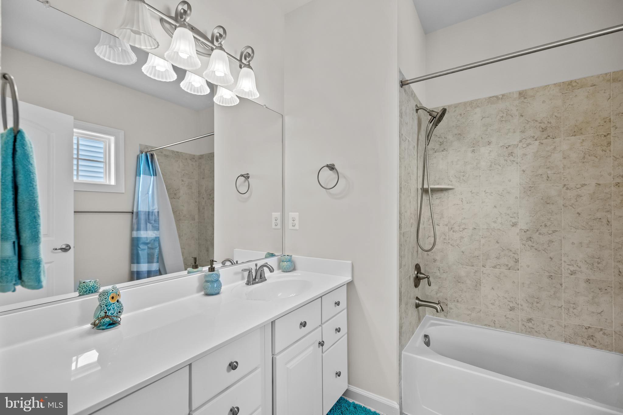 SEVEN HILLS - Residential