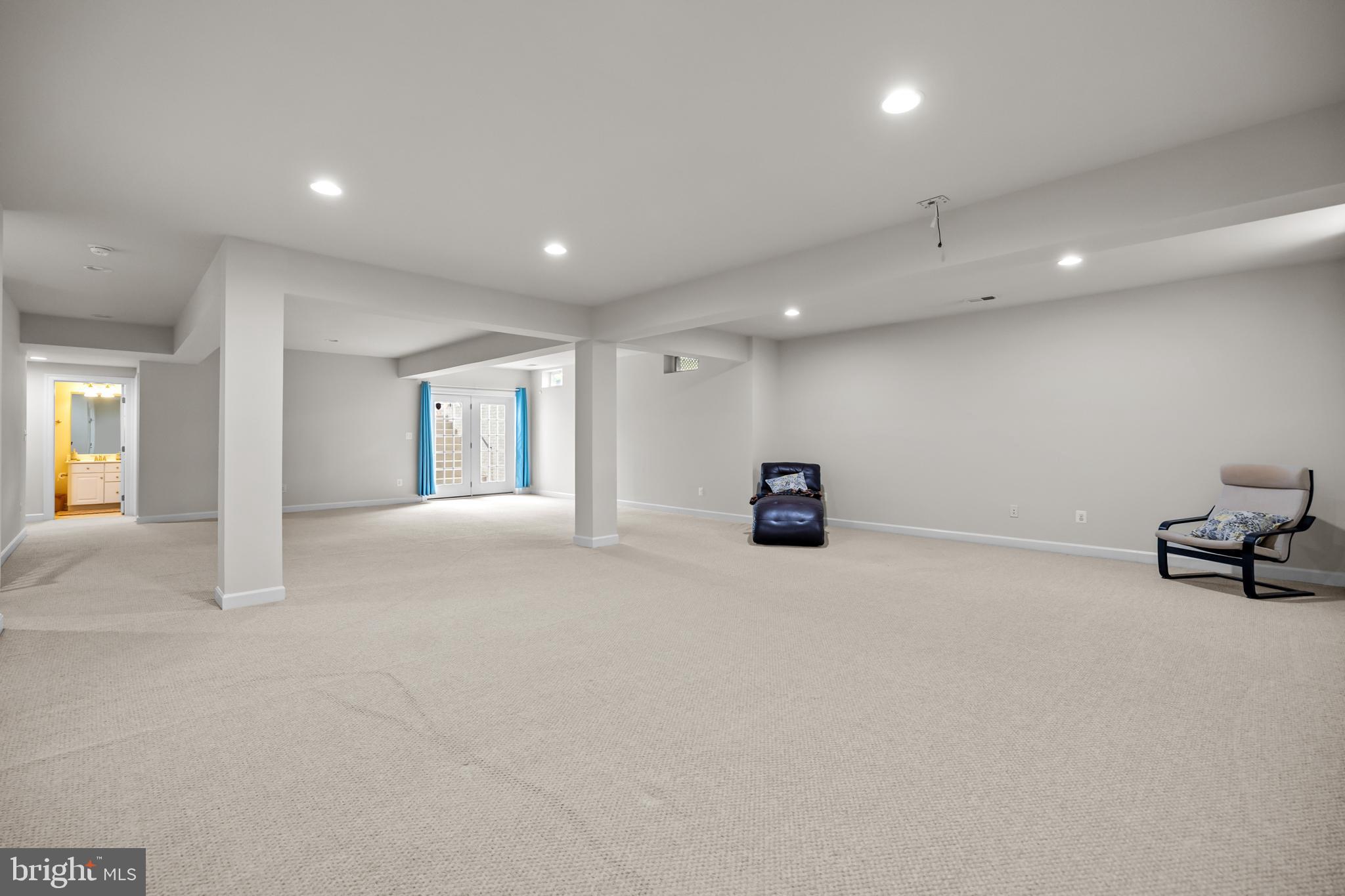 SEVEN HILLS - Residential