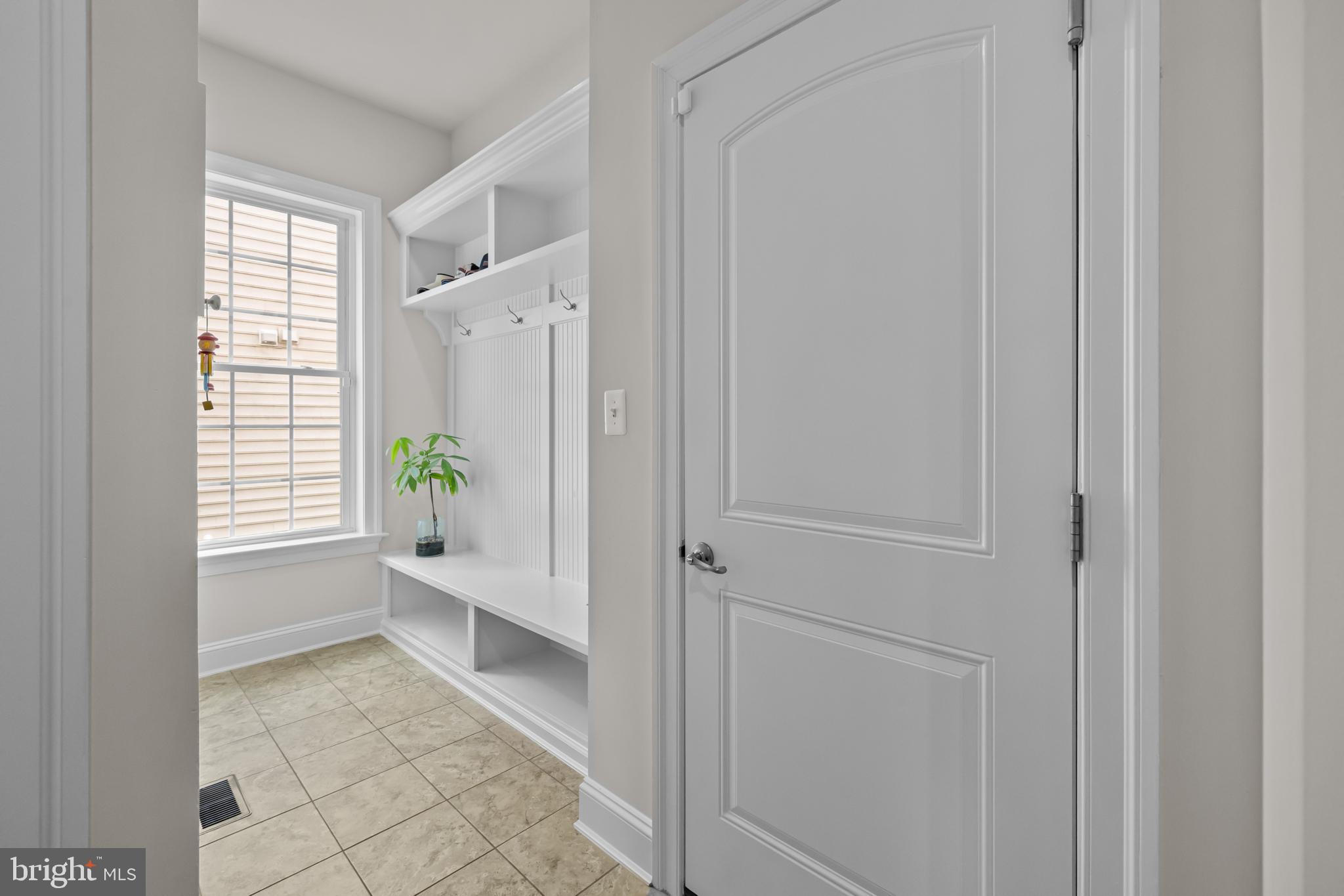 SEVEN HILLS - Residential