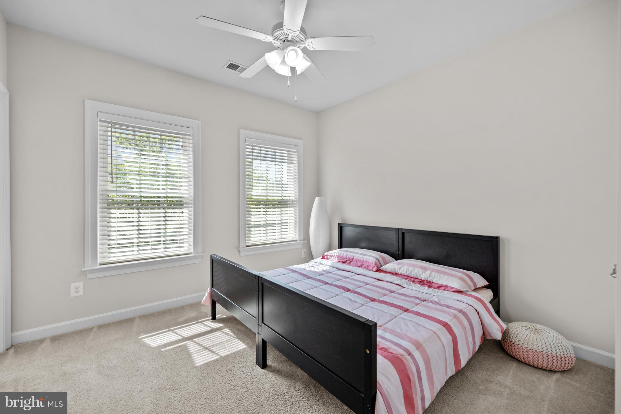 SEVEN HILLS - Residential