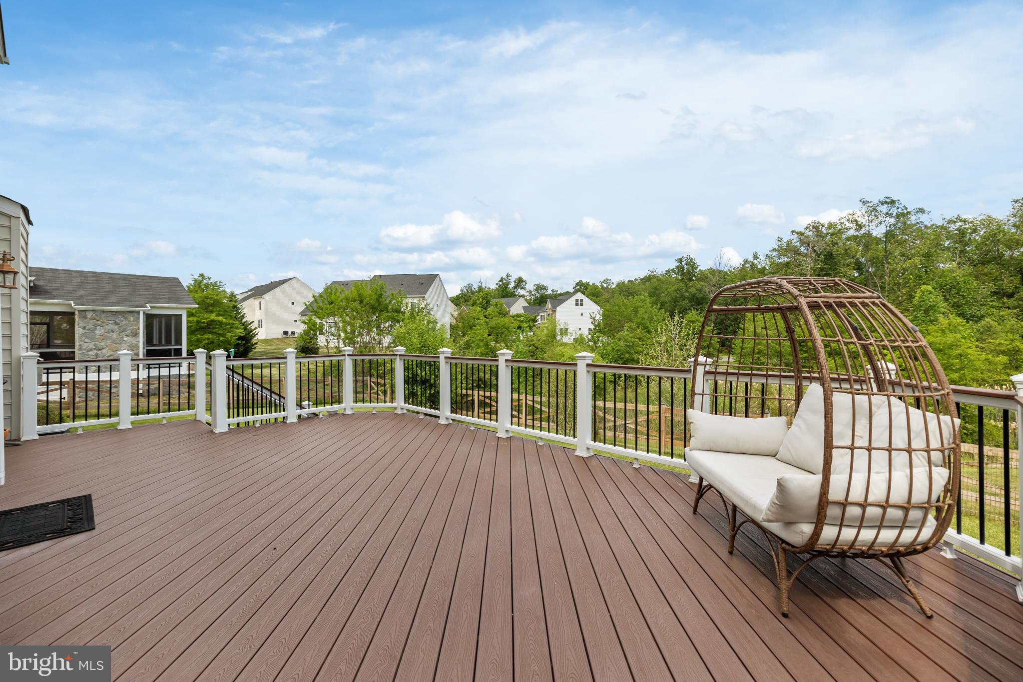 SEVEN HILLS - Residential