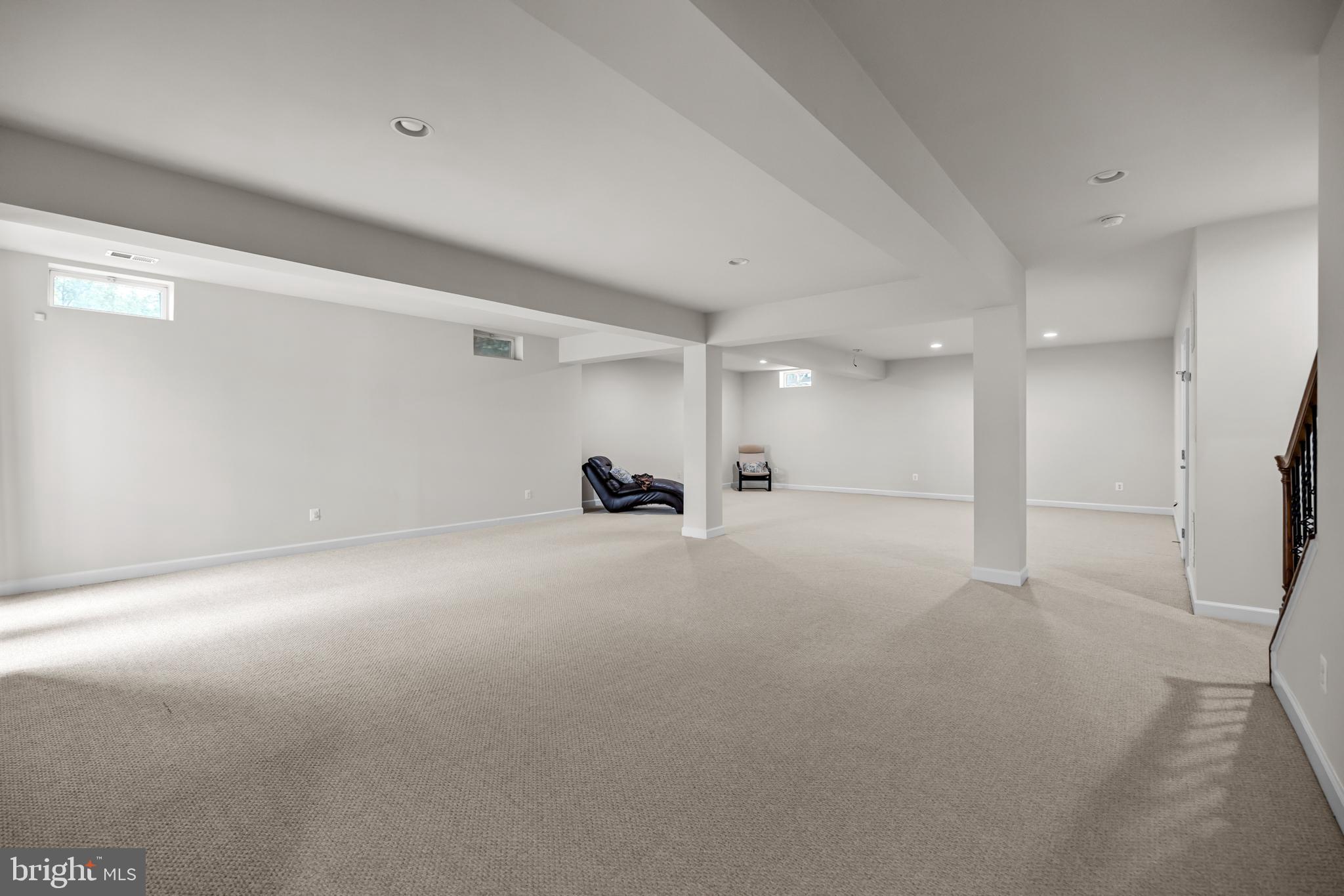 SEVEN HILLS - Residential