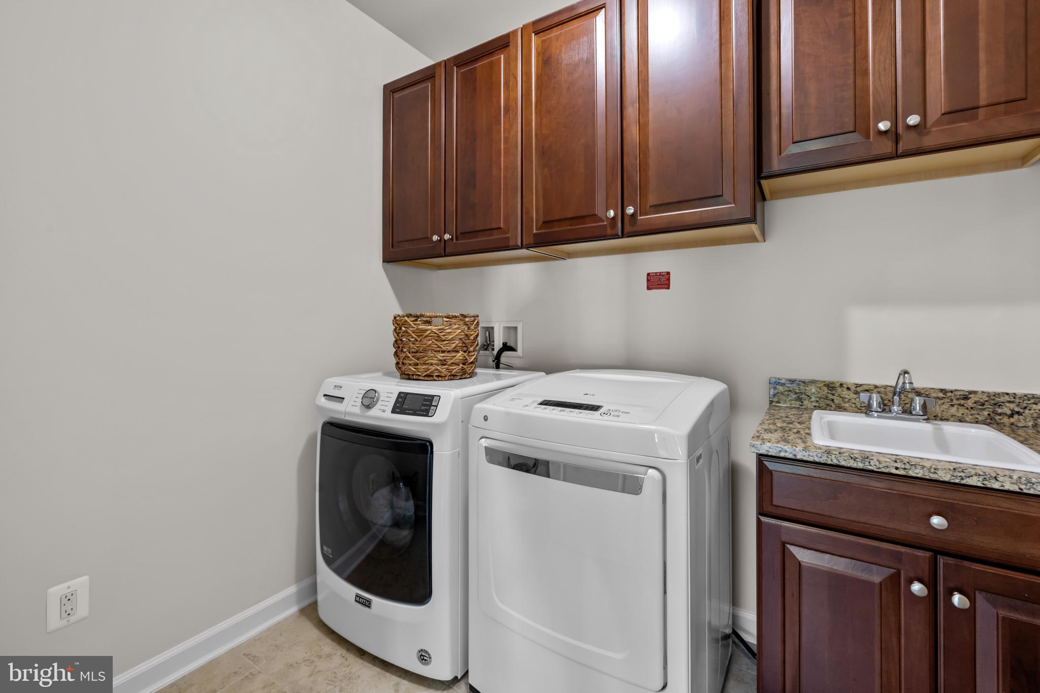 SEVEN HILLS - Residential