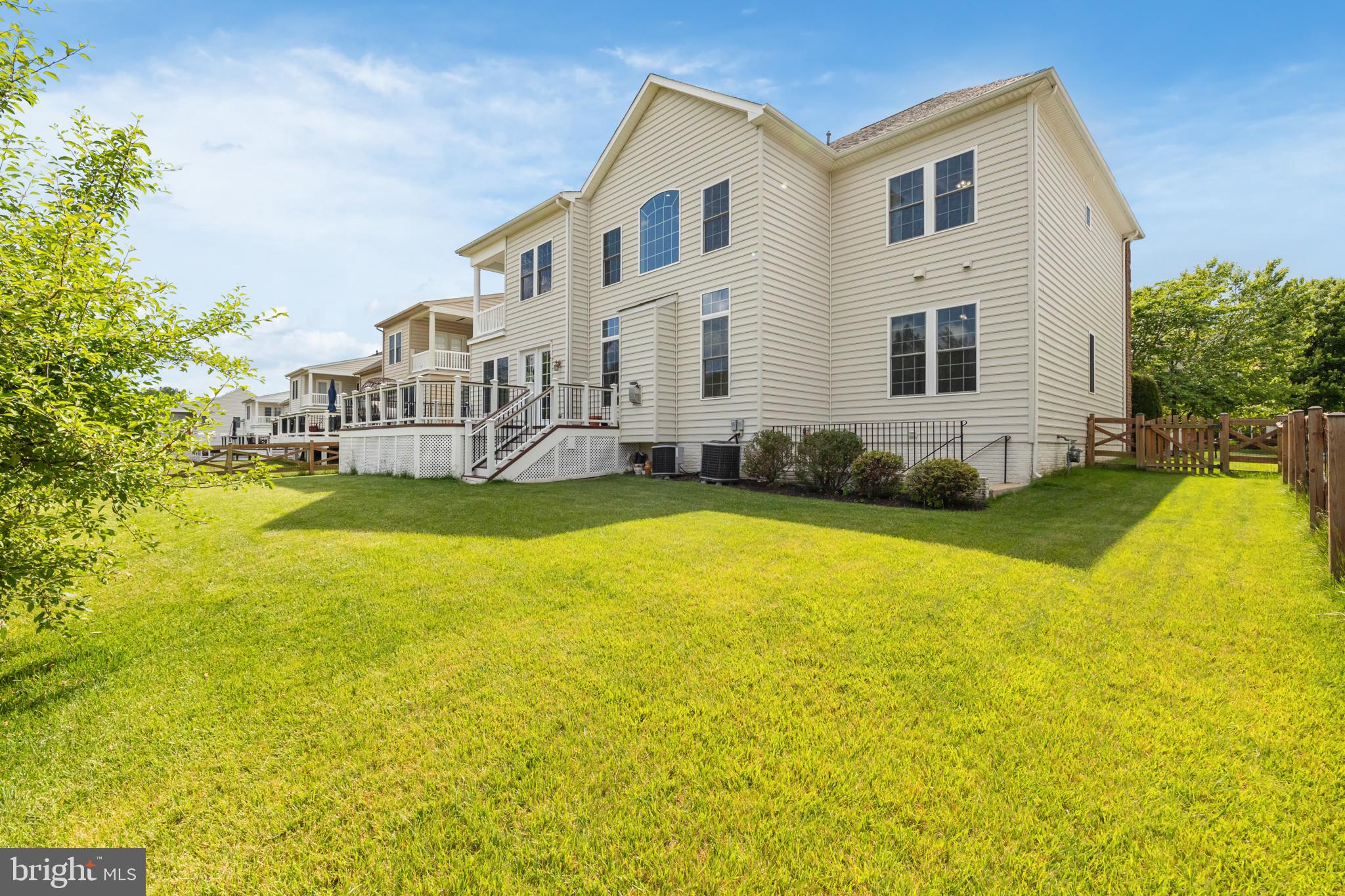 SEVEN HILLS - Residential