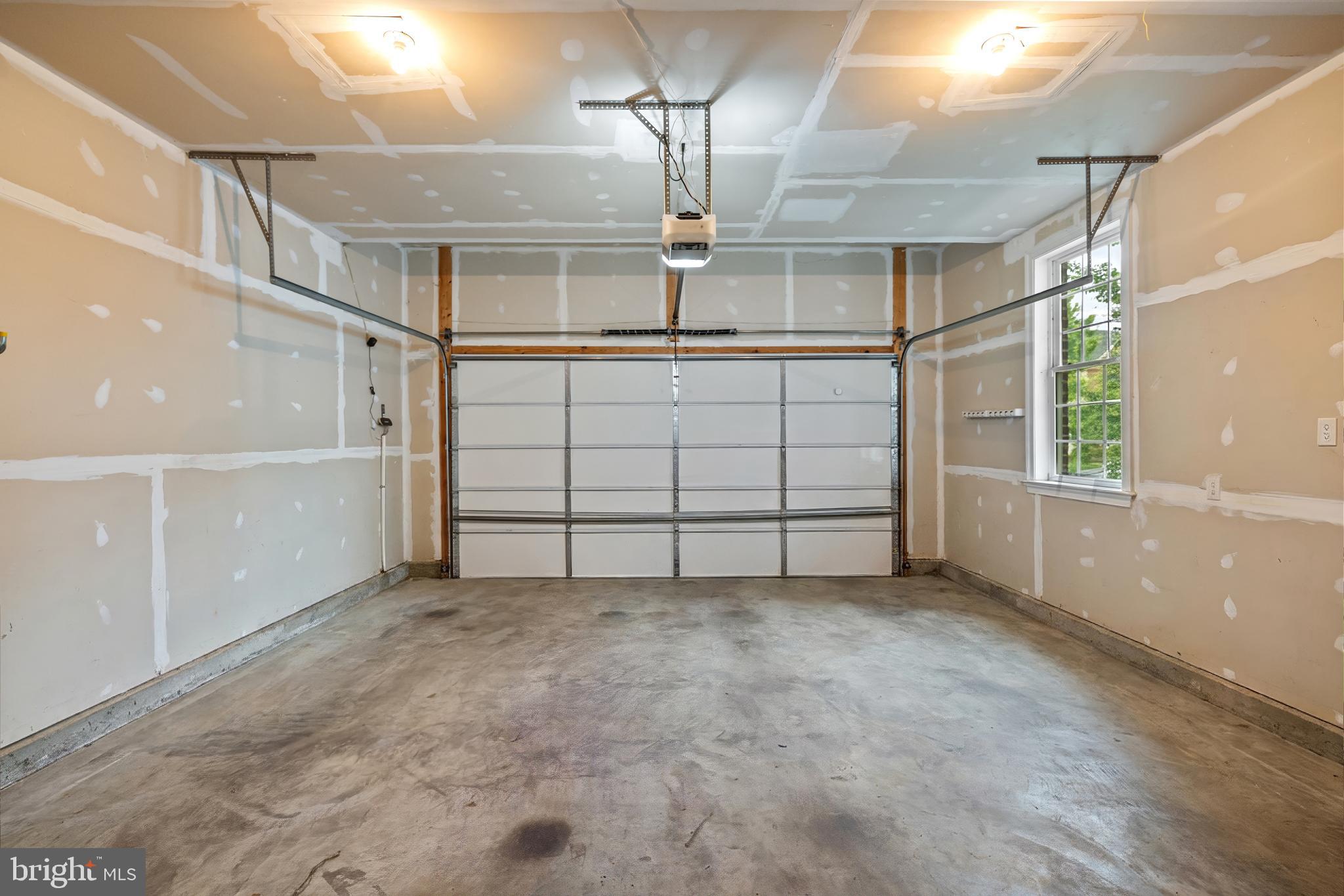 SEVEN HILLS - Residential