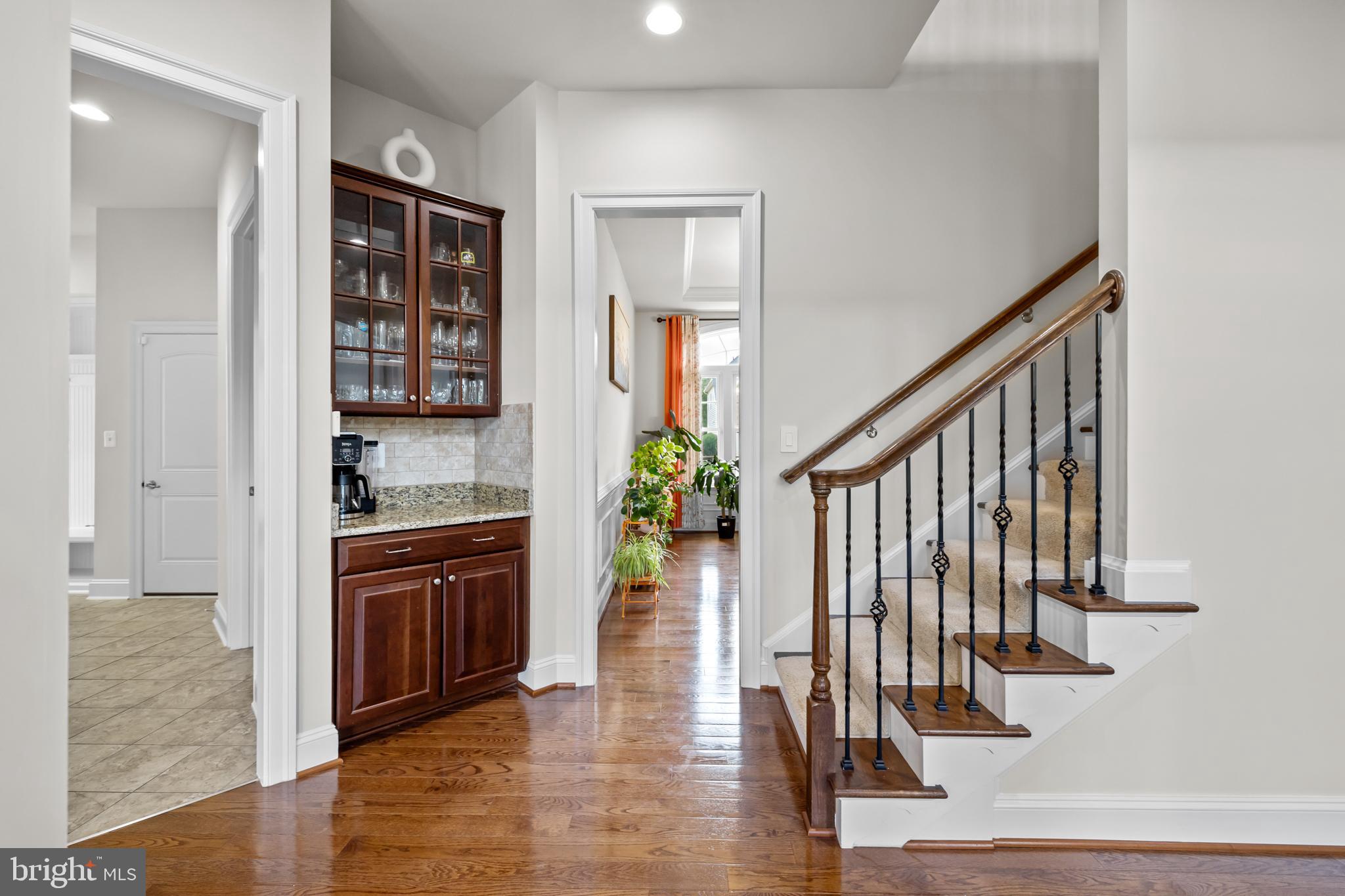 SEVEN HILLS - Residential