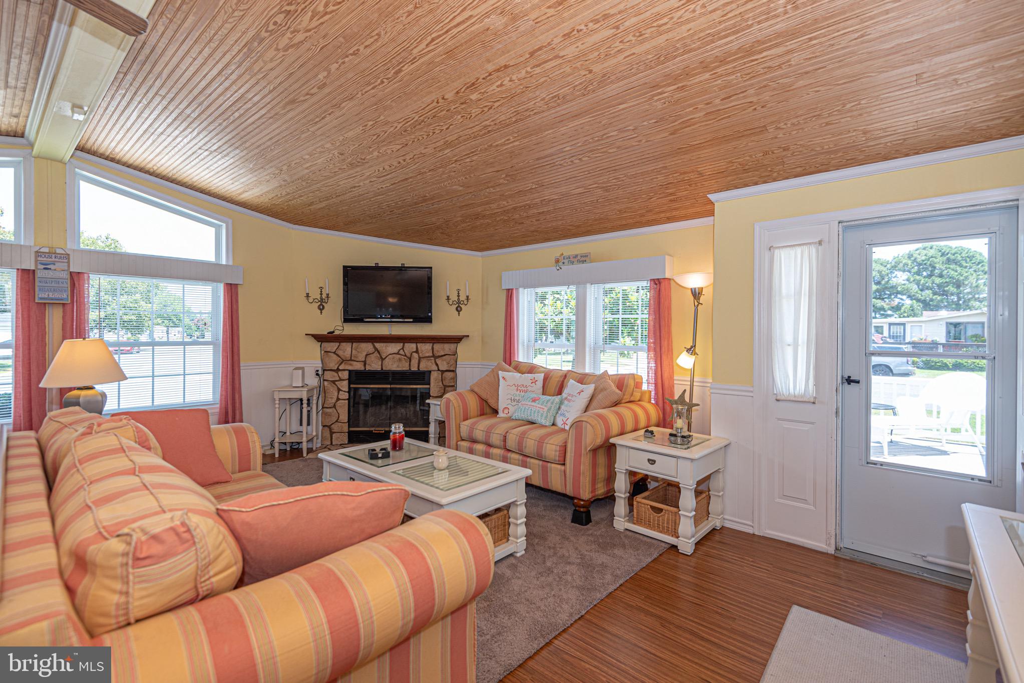 MYSTIC HARBOUR - Residential