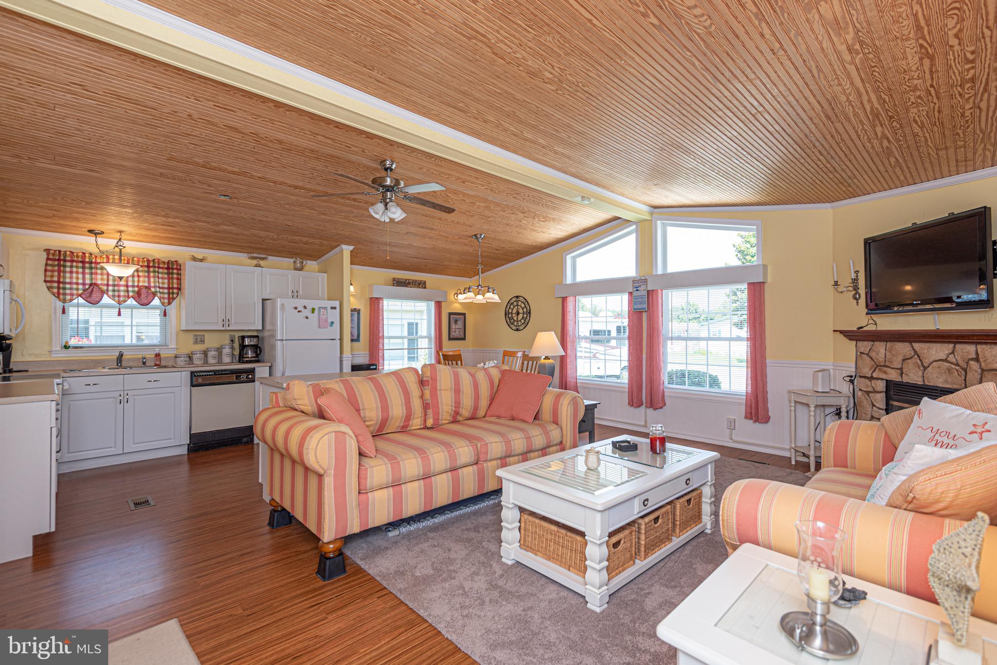 MYSTIC HARBOUR - Residential