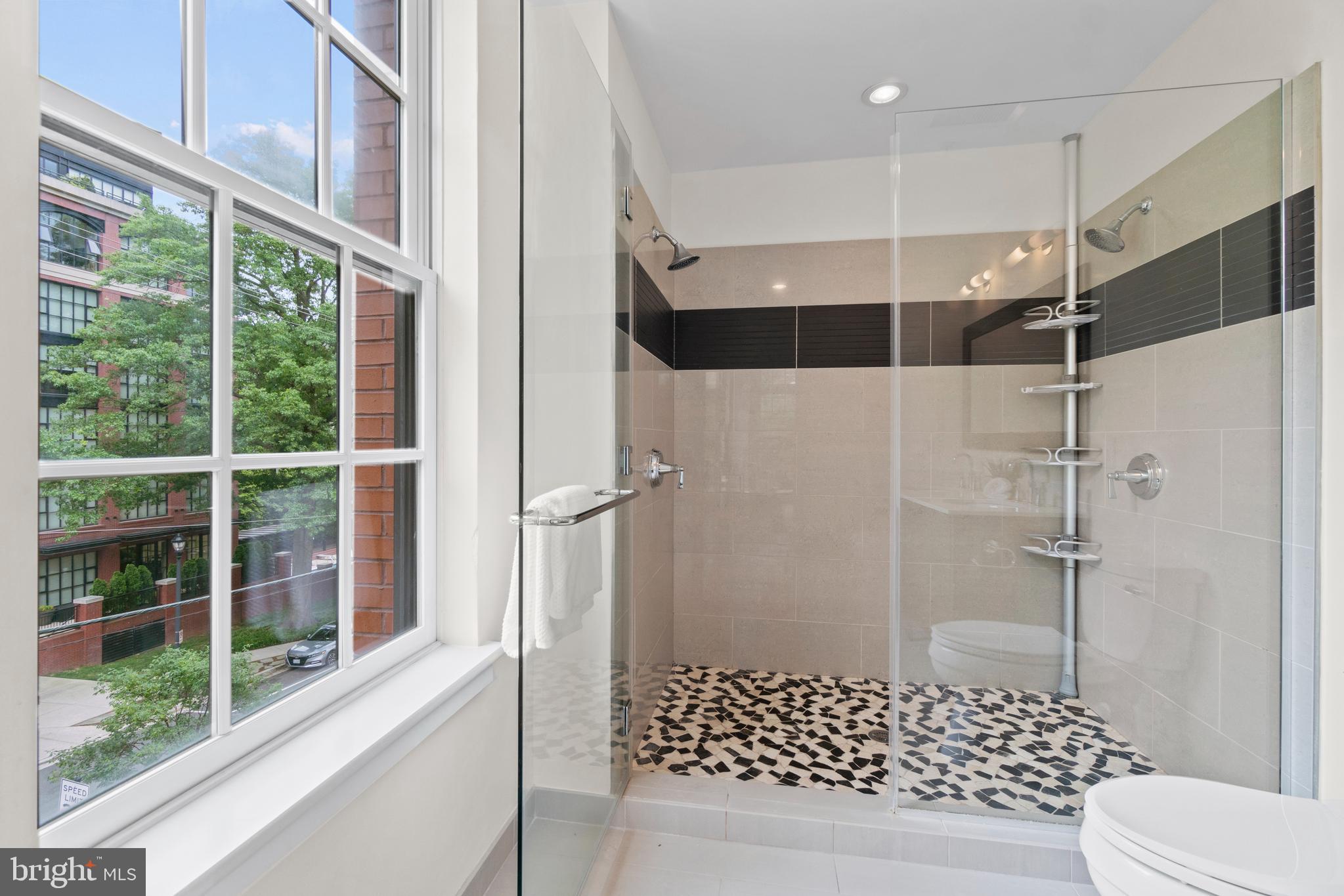 GASLIGHT SQUARE - Residential