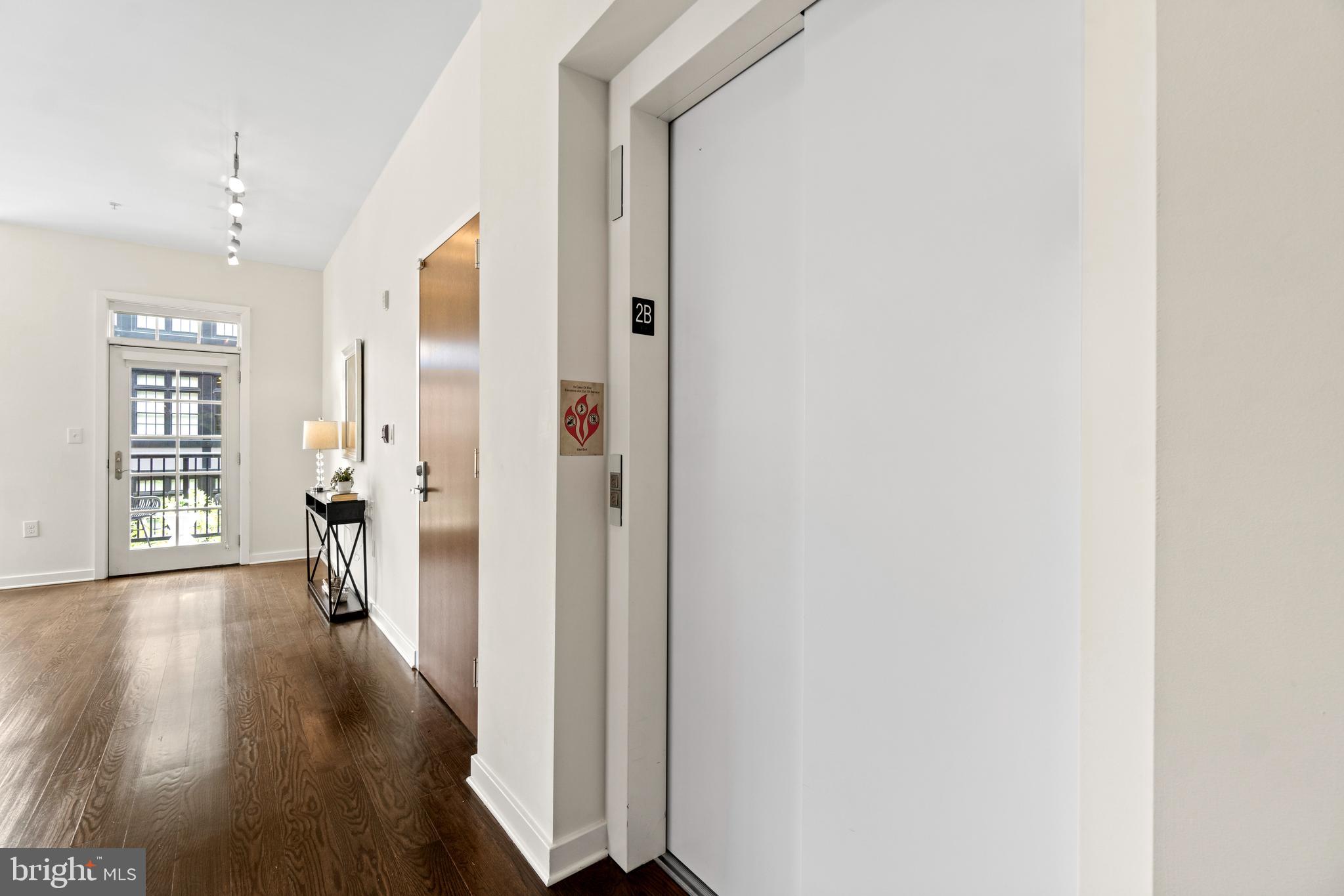 GASLIGHT SQUARE - Residential