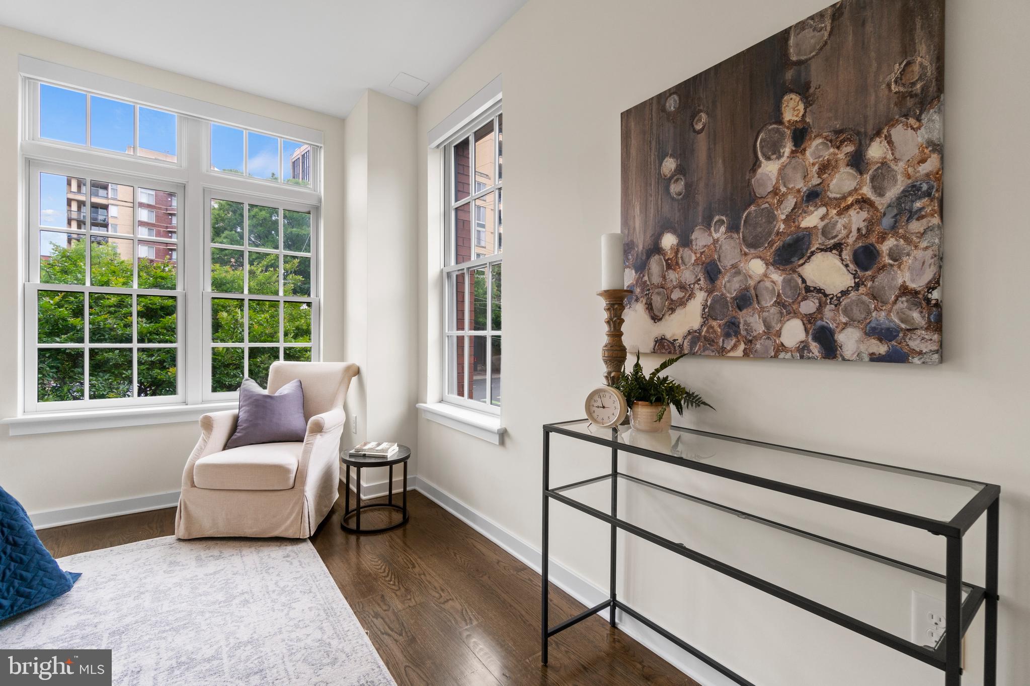 GASLIGHT SQUARE - Residential