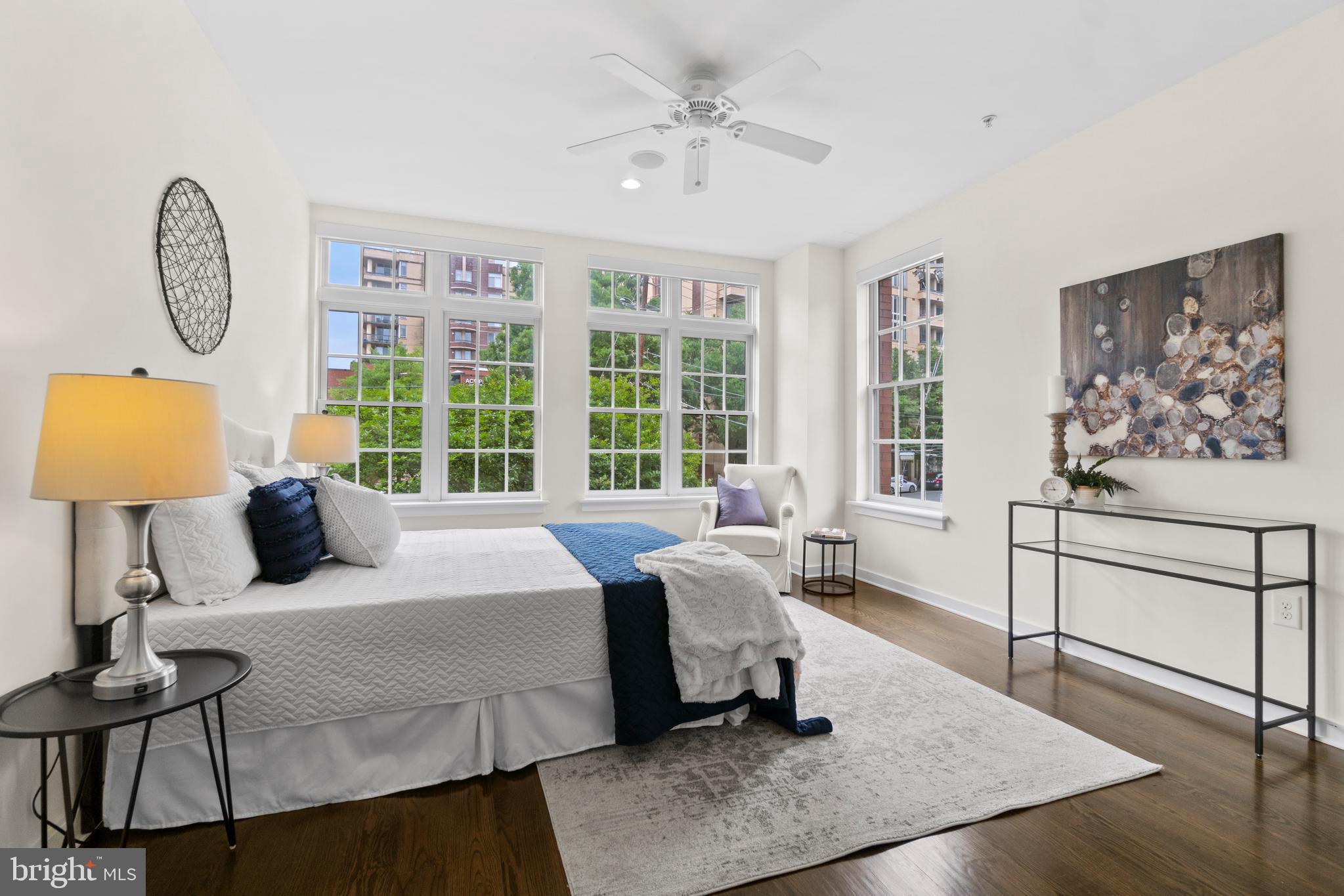 GASLIGHT SQUARE - Residential