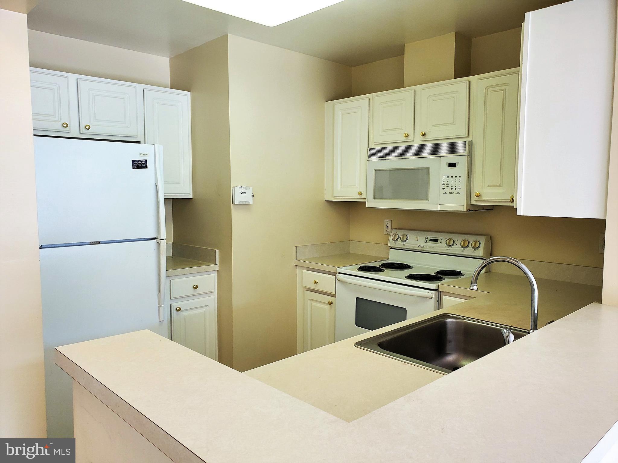 PIERSIDE AT HARBORVIEW - Residential Lease