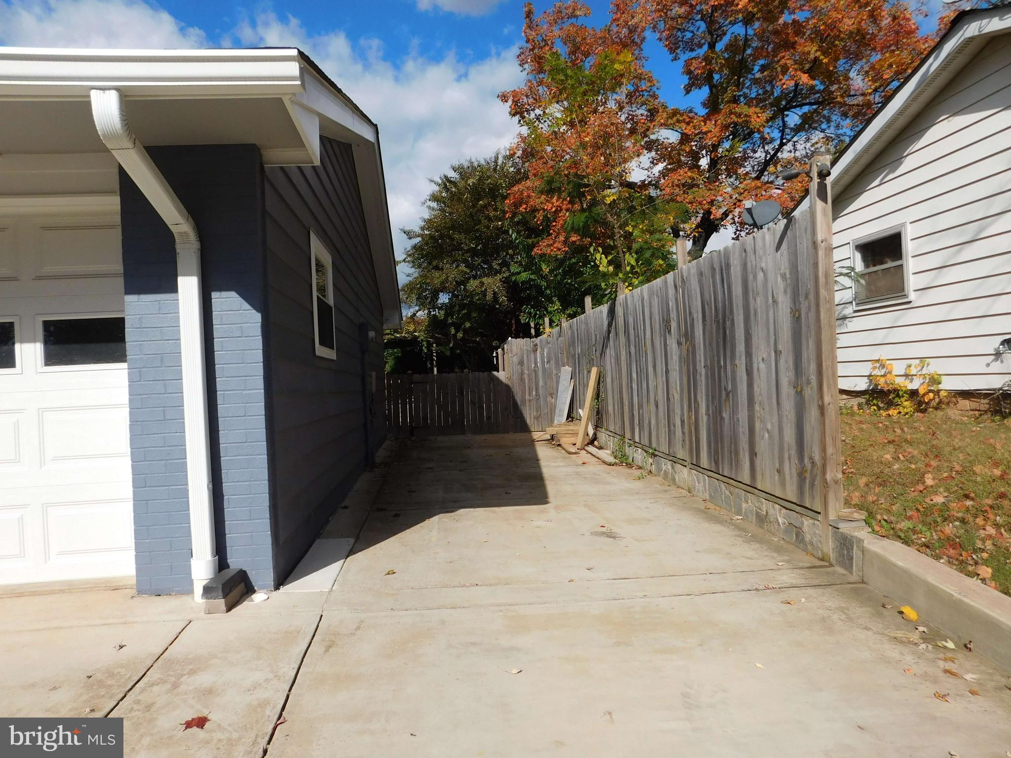 STERLING  PARK - Residential Lease