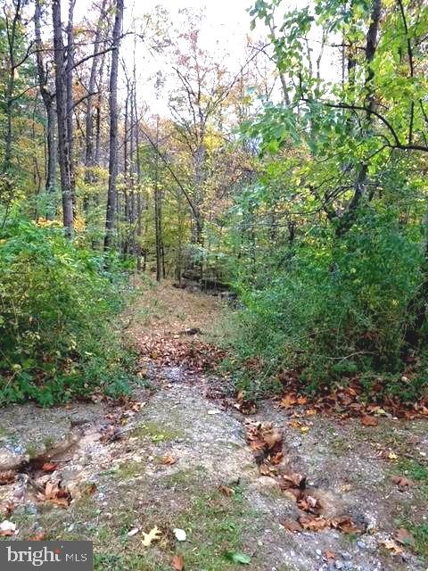 9302 FLAGSTONE DRIVE