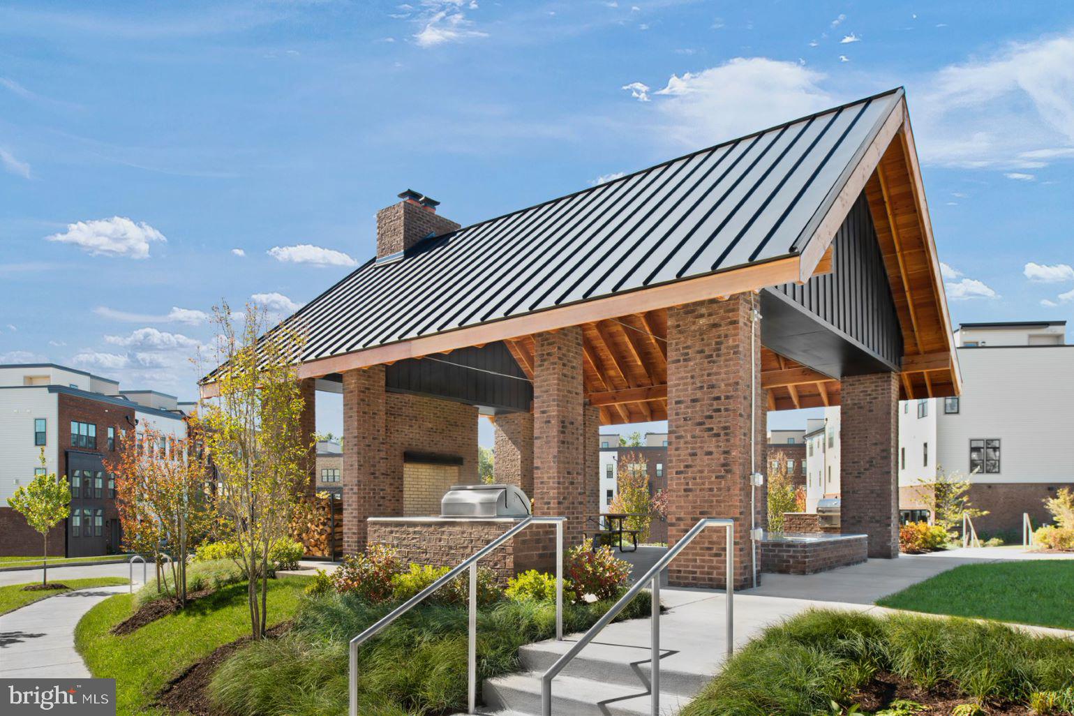 REGENCY AT BELMONT - Residential