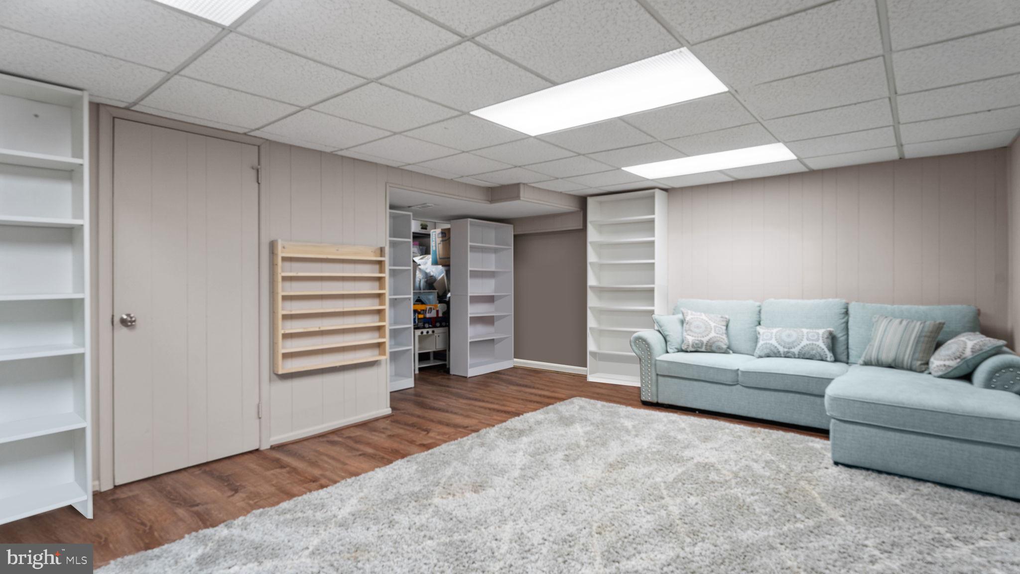 WOODLYN CROSSING - Residential