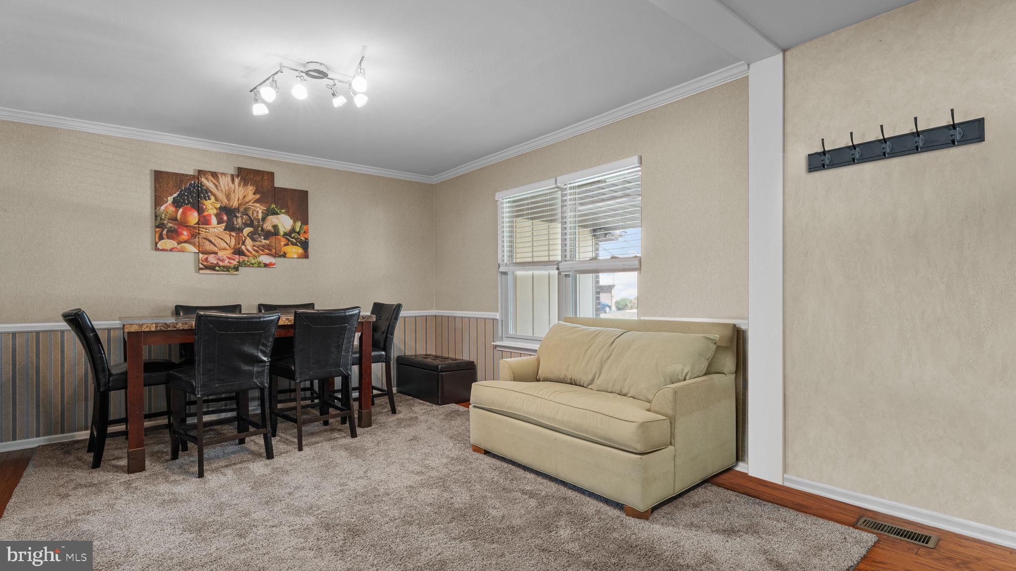 WOODLYN CROSSING - Residential