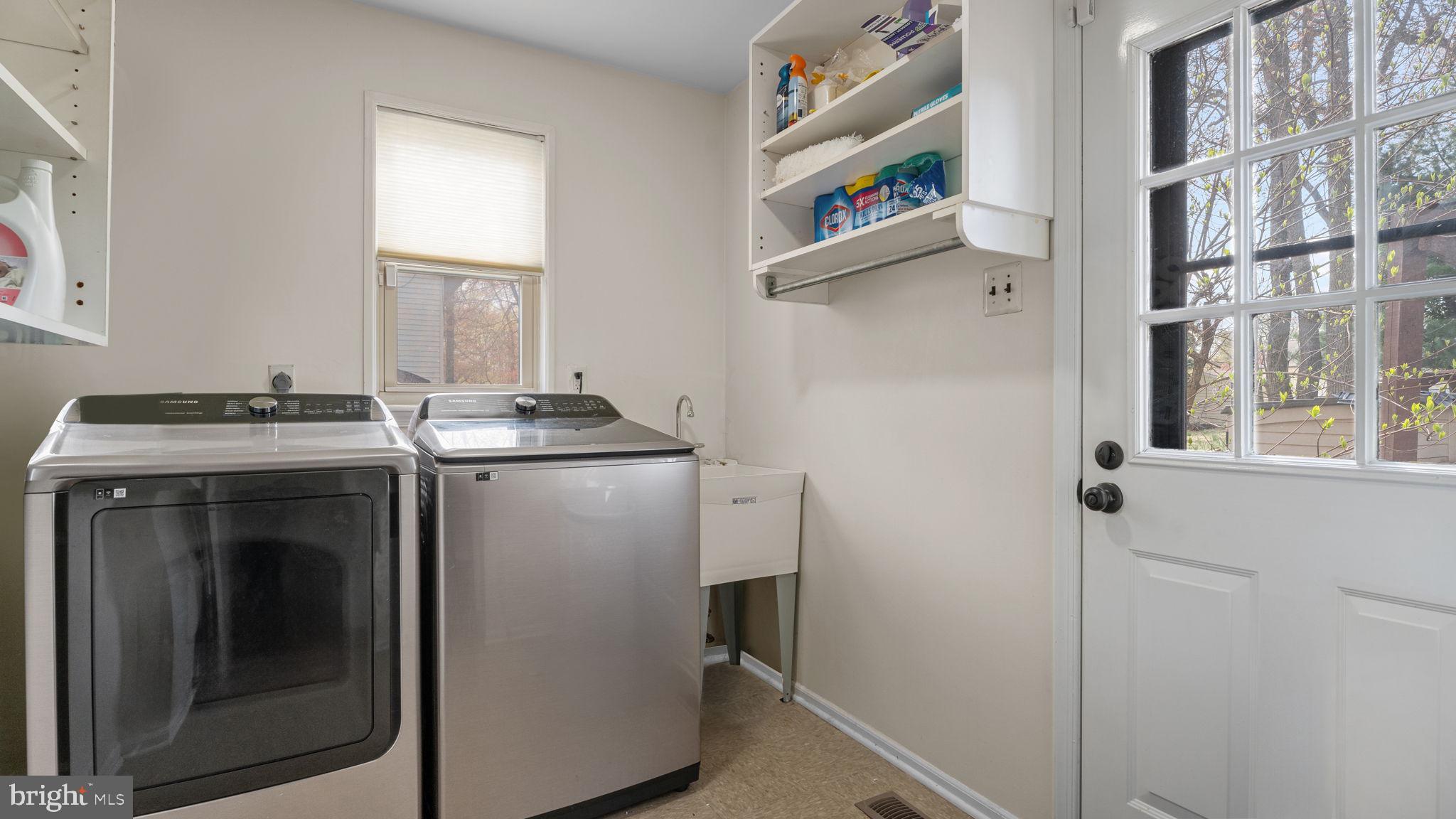 WOODLYN CROSSING - Residential