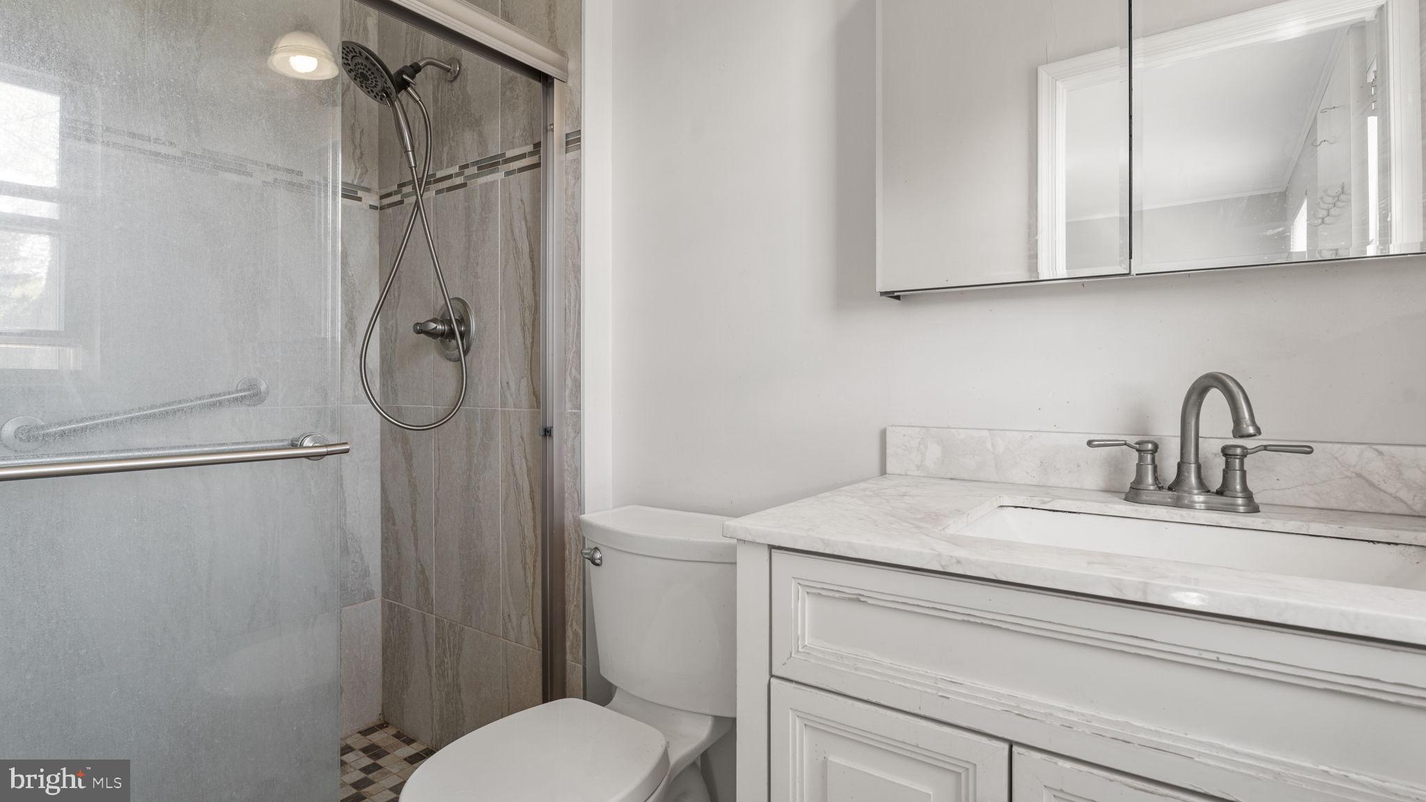 WOODLYN CROSSING - Residential