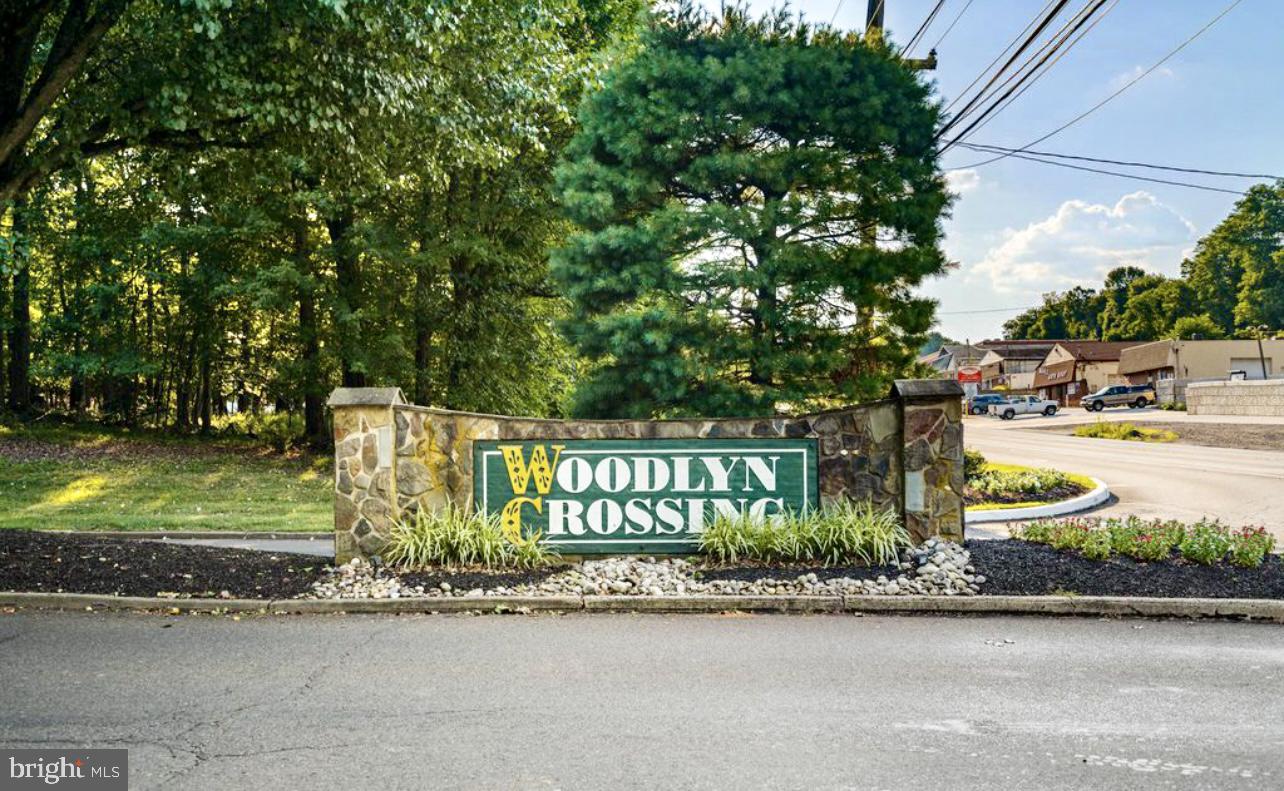 WOODLYN CROSSING - Residential