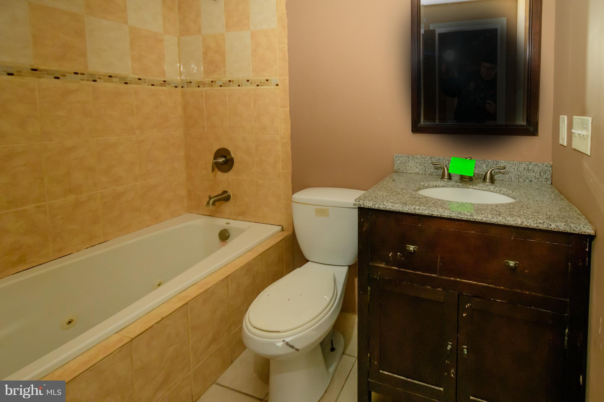 HIGHLANDTOWN - Residential