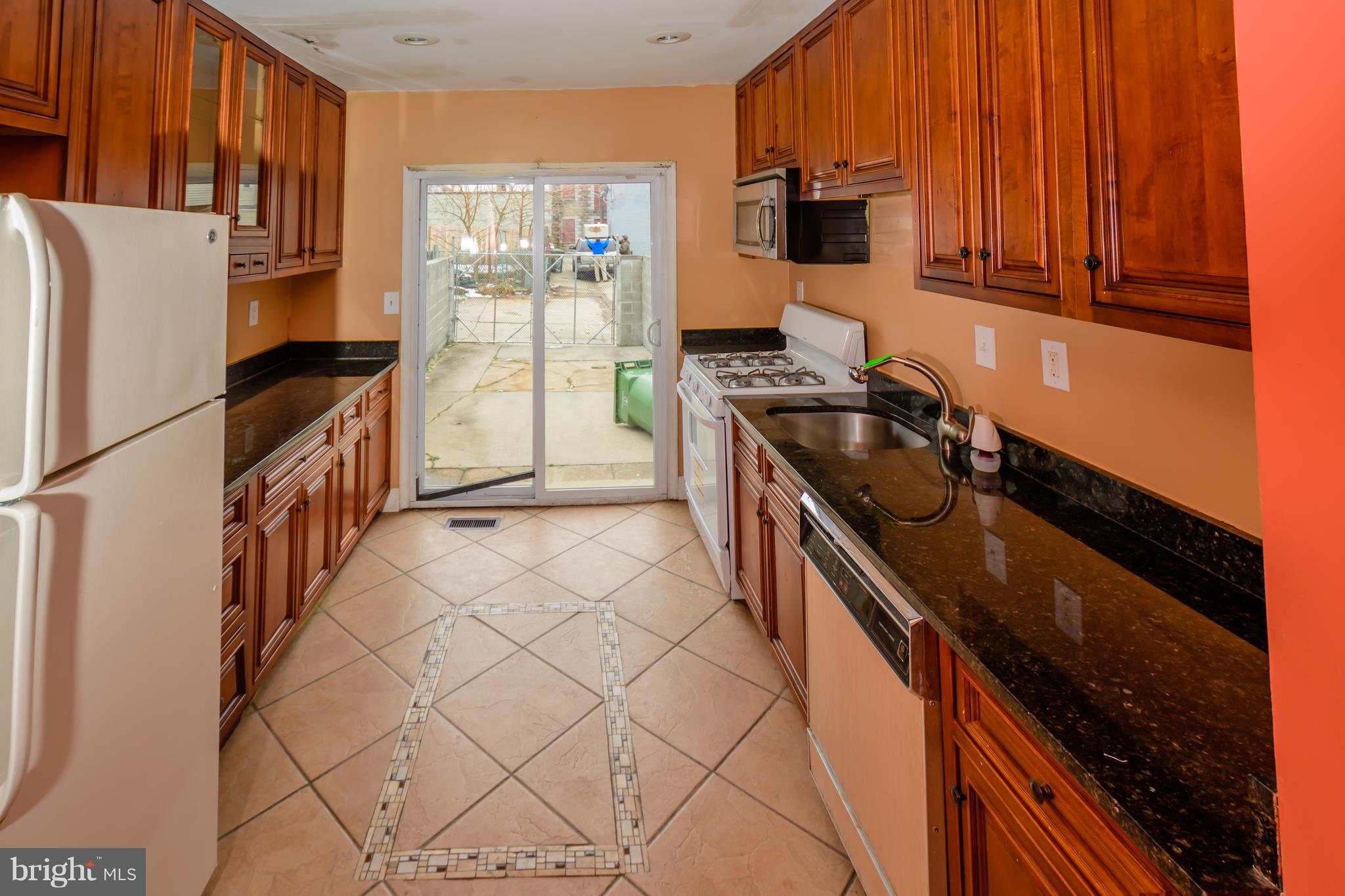 HIGHLANDTOWN - Residential