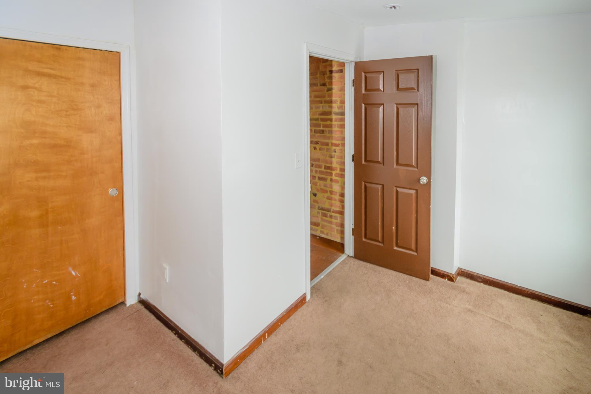 HIGHLANDTOWN - Residential