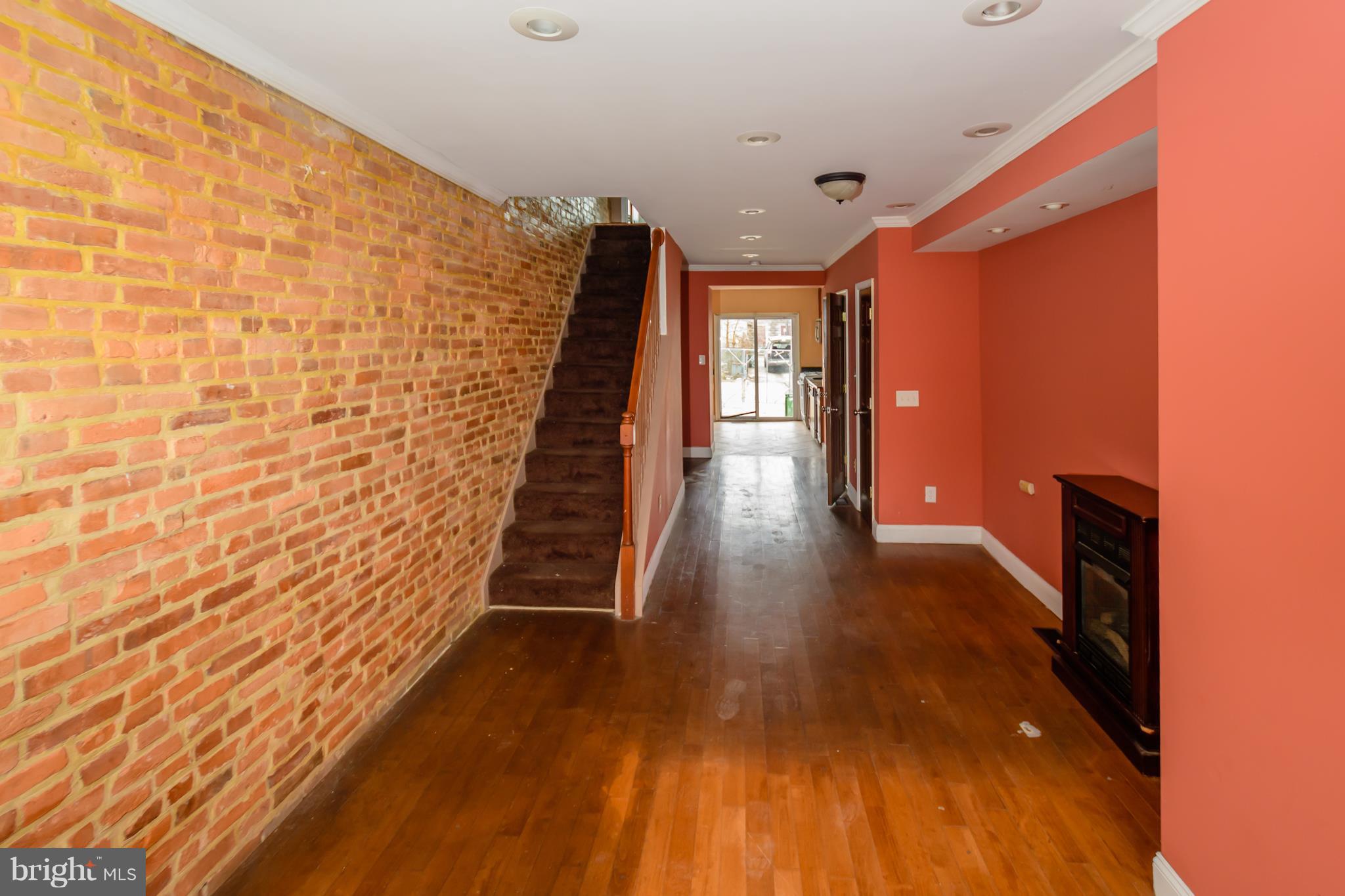 HIGHLANDTOWN - Residential