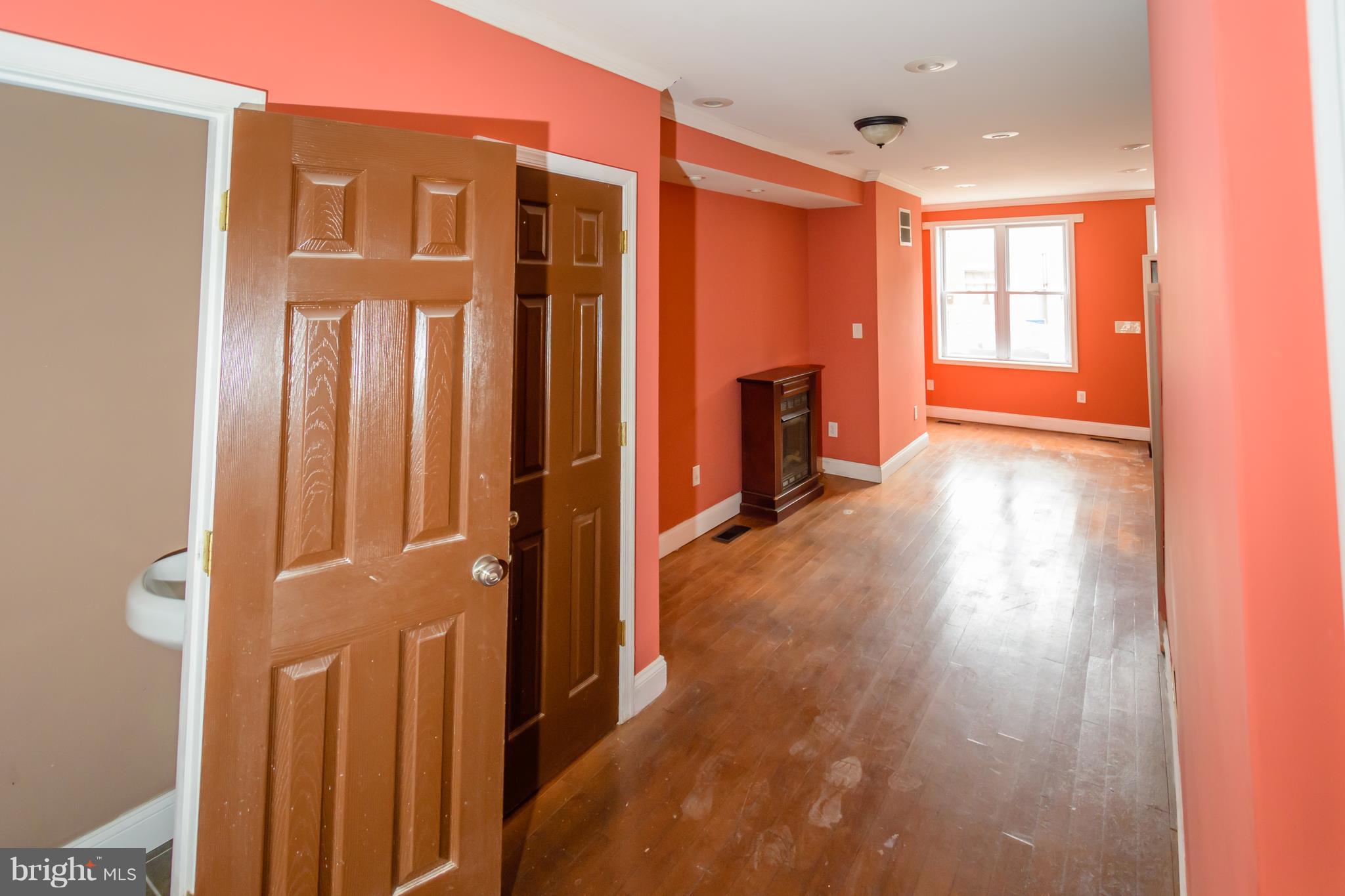 HIGHLANDTOWN - Residential