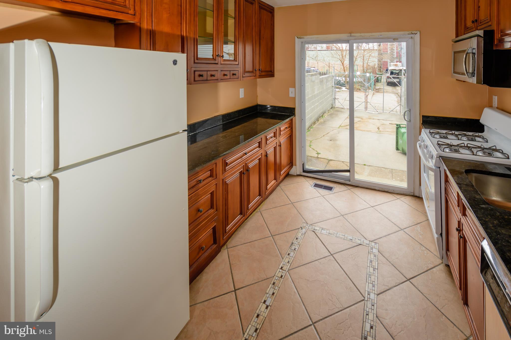 HIGHLANDTOWN - Residential