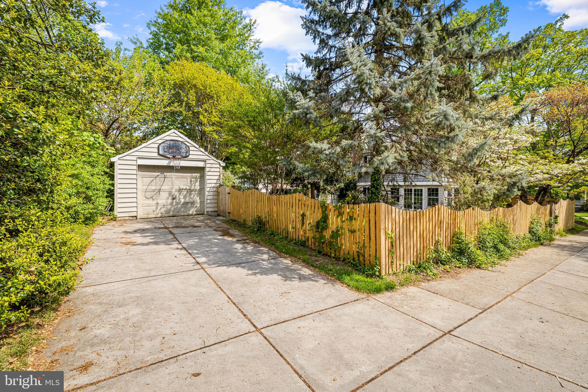 STONELEIGH - Residential