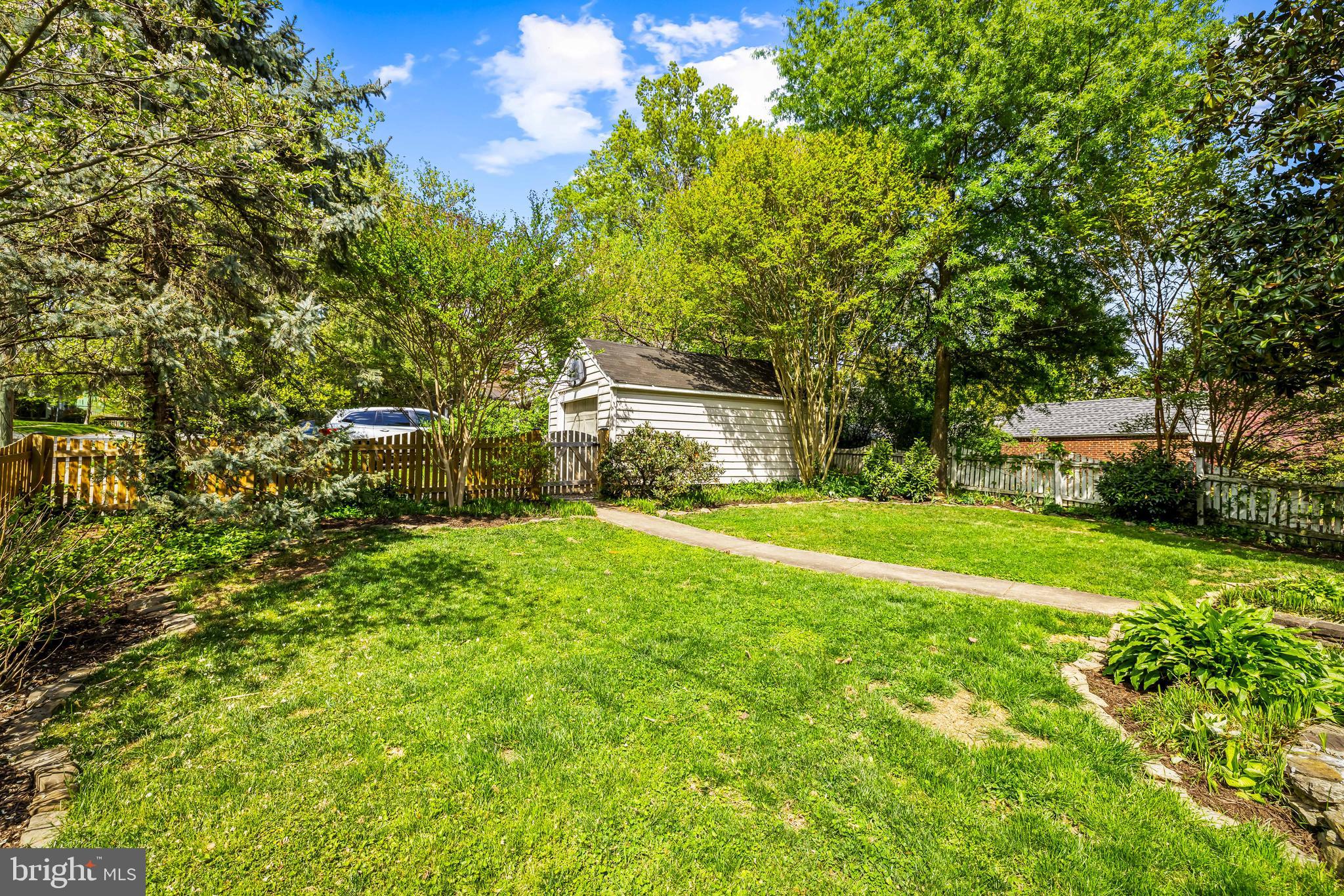 STONELEIGH - Residential