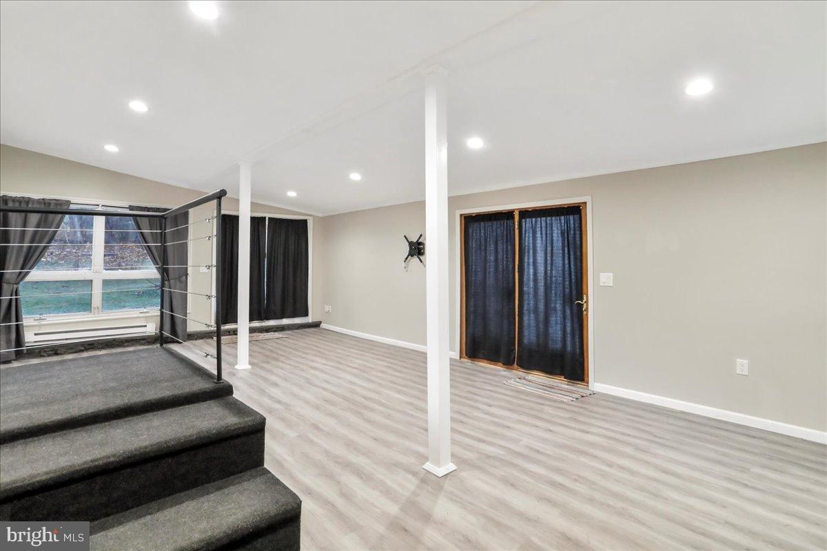 AMCELLE ACRES - Residential