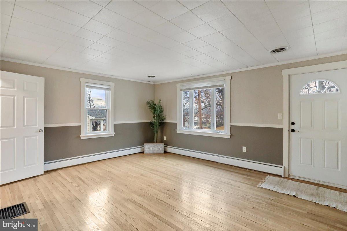 AMCELLE ACRES - Residential