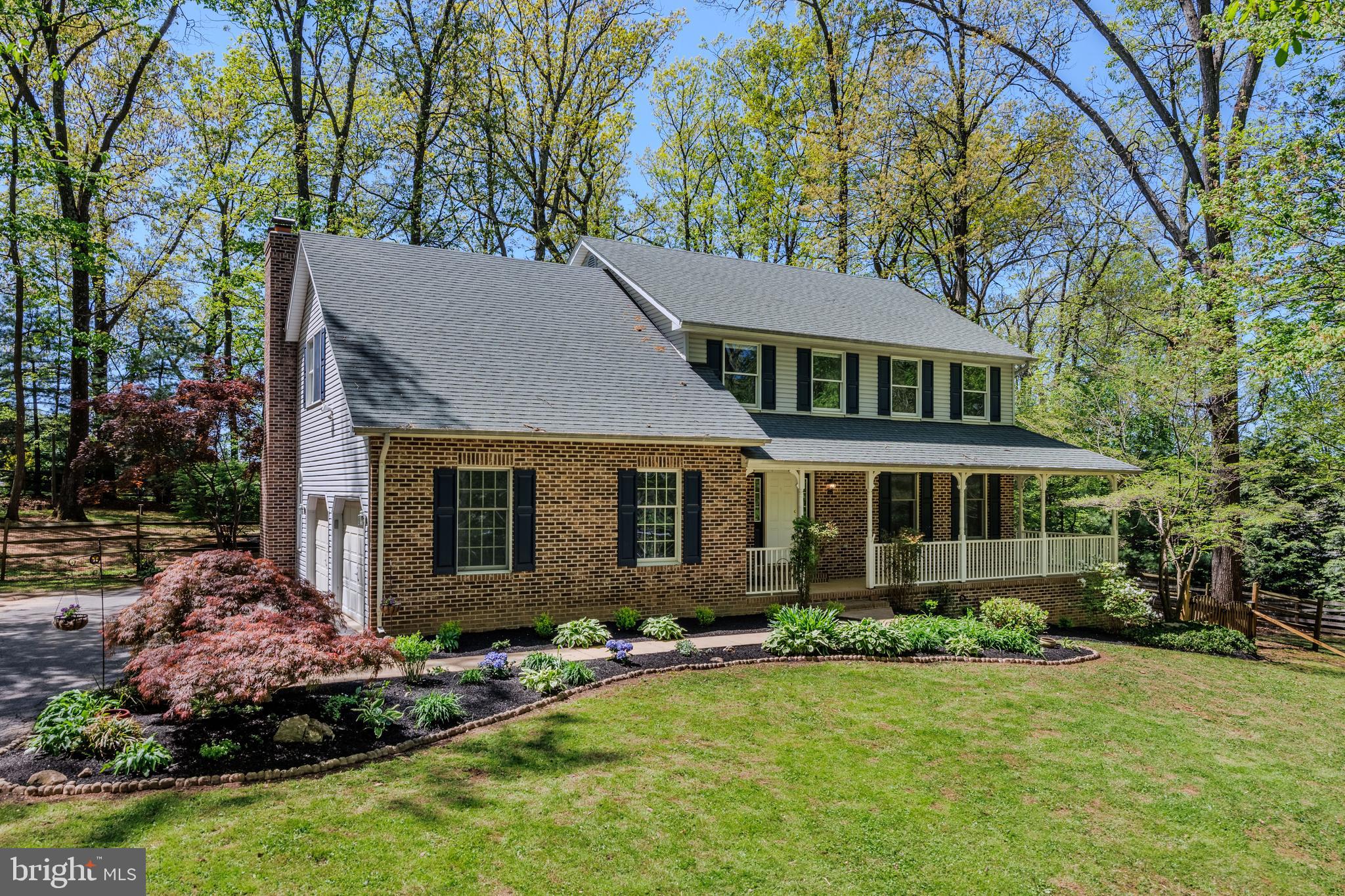 2201 SIOUX DRIVE