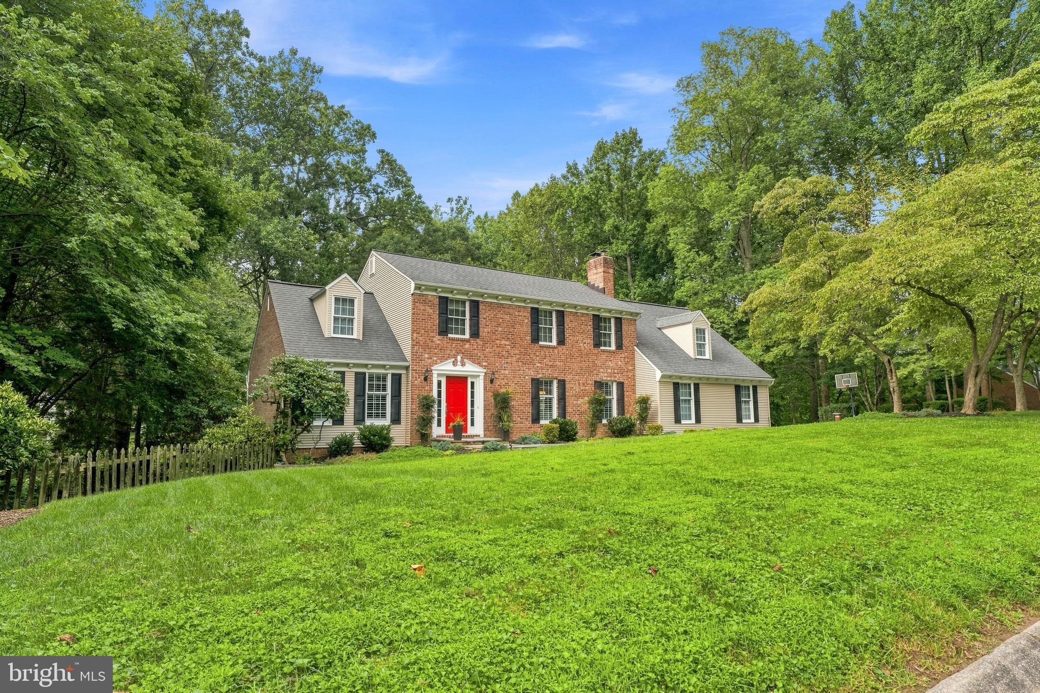 1120 CHATELAINE DRIVE